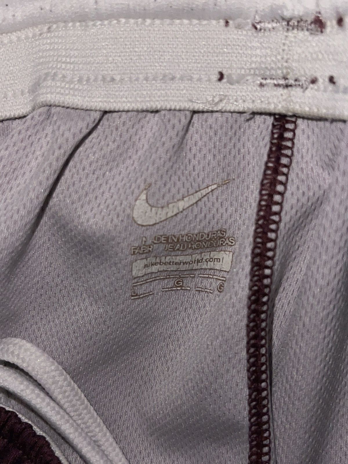Nike Team Issued Nike Elite Shorts (Loyola Chicago) Size US 36 / EU 52 - 4 Thumbnail