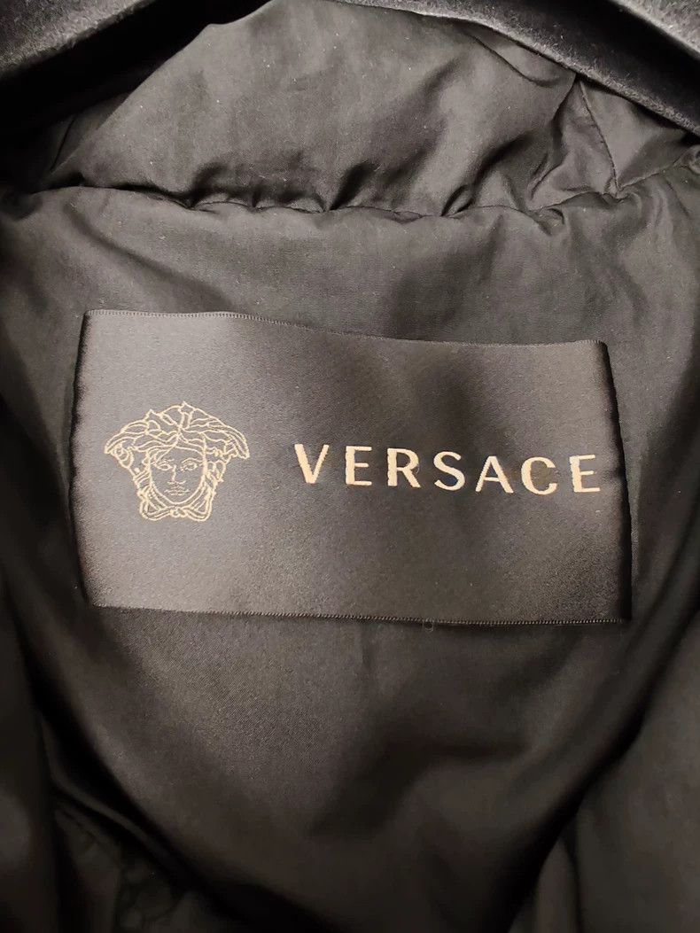 Versace Versace Black gold baroque gold thread embroidered down ja Size US S / EU 44-46 / 1 - 3 Thumbnail