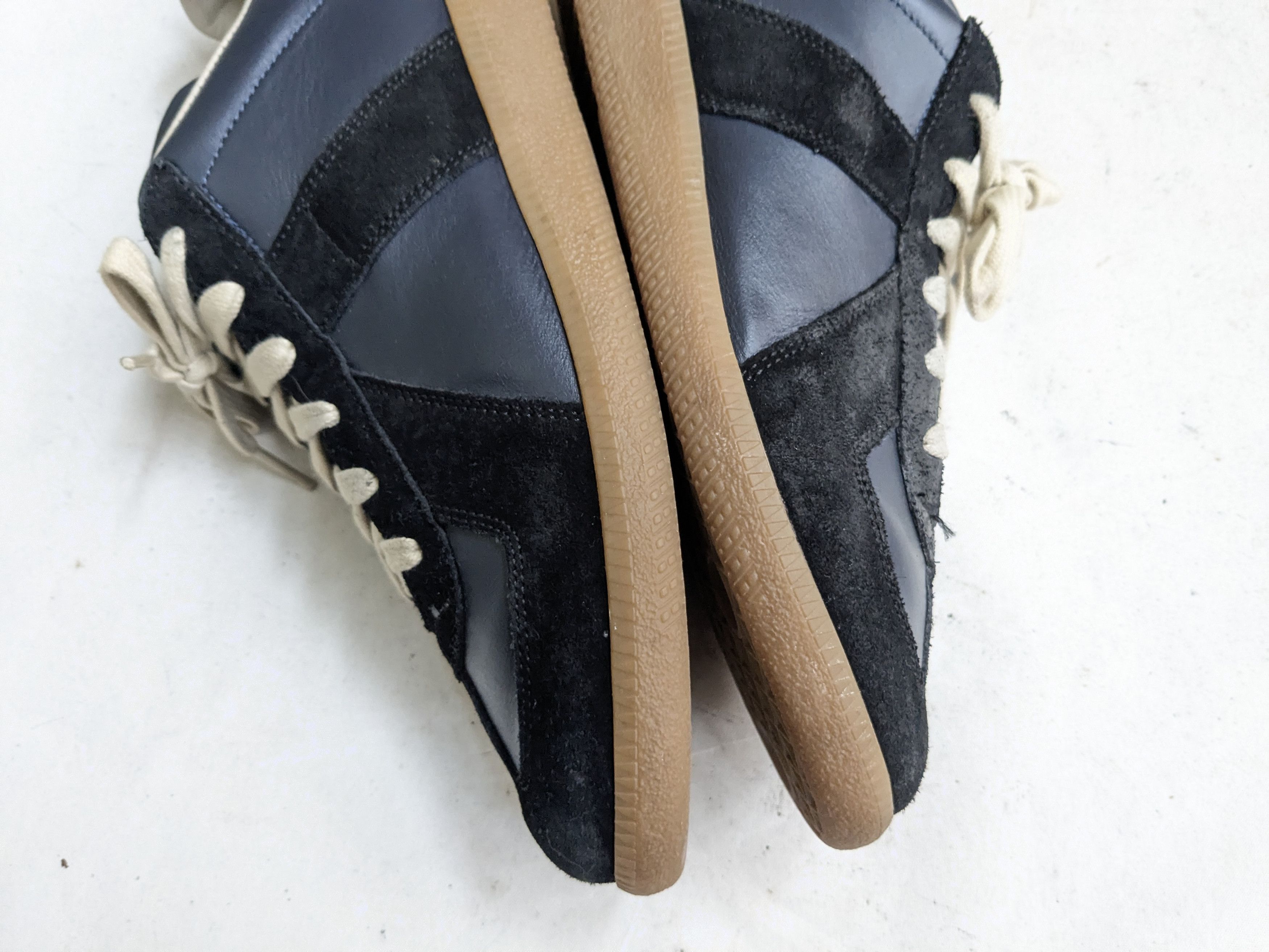 Maison Margiela Maison Margiela Replica GAT Navy Blue 10 43 Low Tops Size US 10 / EU 43 - 14 Thumbnail