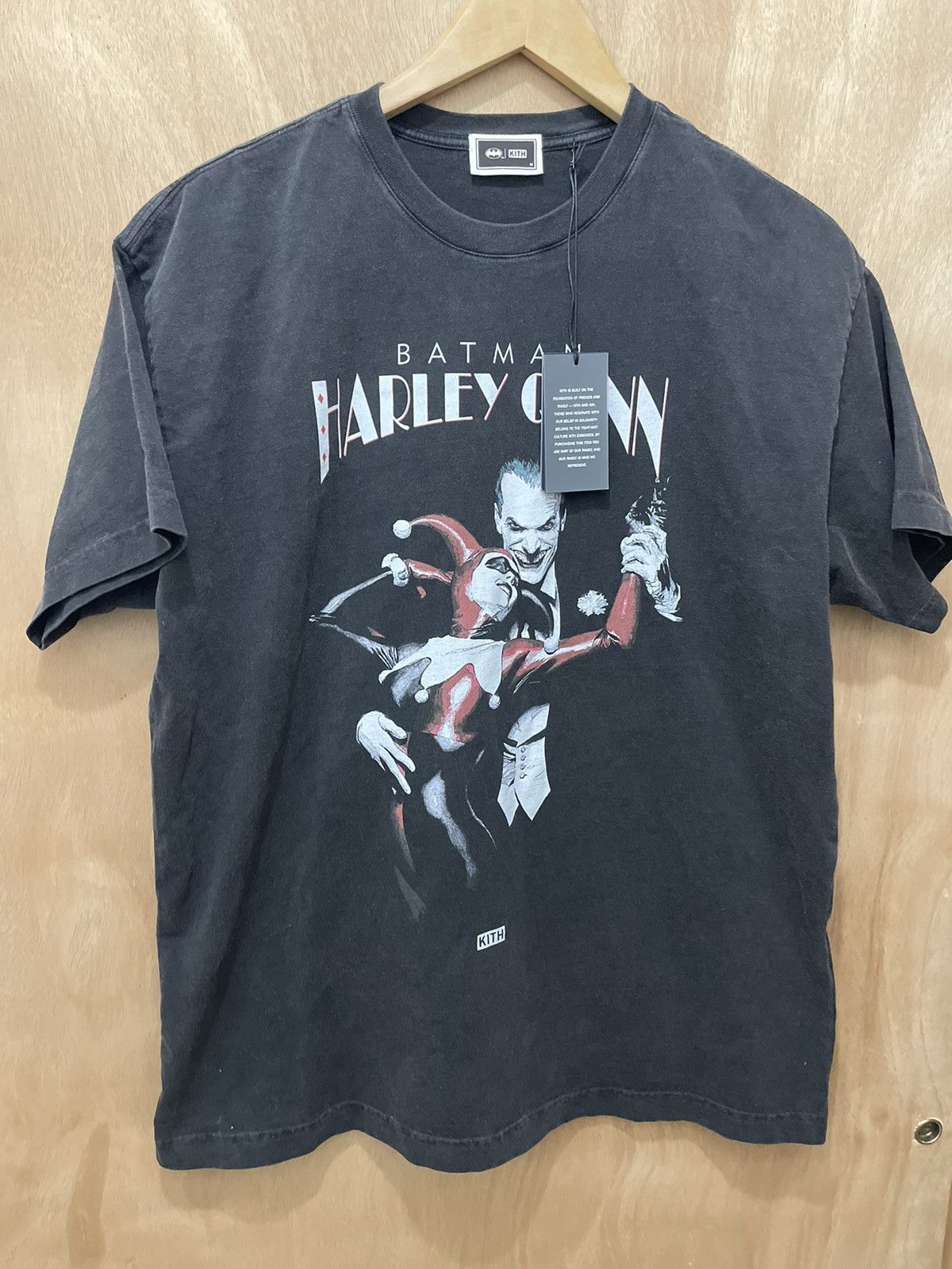 トップス KITH Batman Harley Quinn Vintage Tee M Kith Kith x Batman Harley Quinn Vintage Tee | Grailed