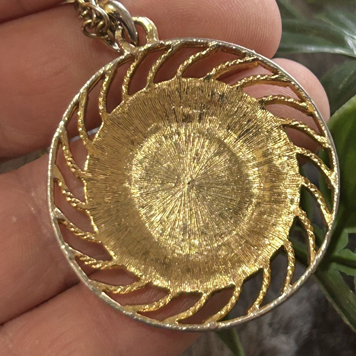 Vintage Vintage 70s-80s die cut floral medallion double necklace Size ONE SIZE - 6 Thumbnail