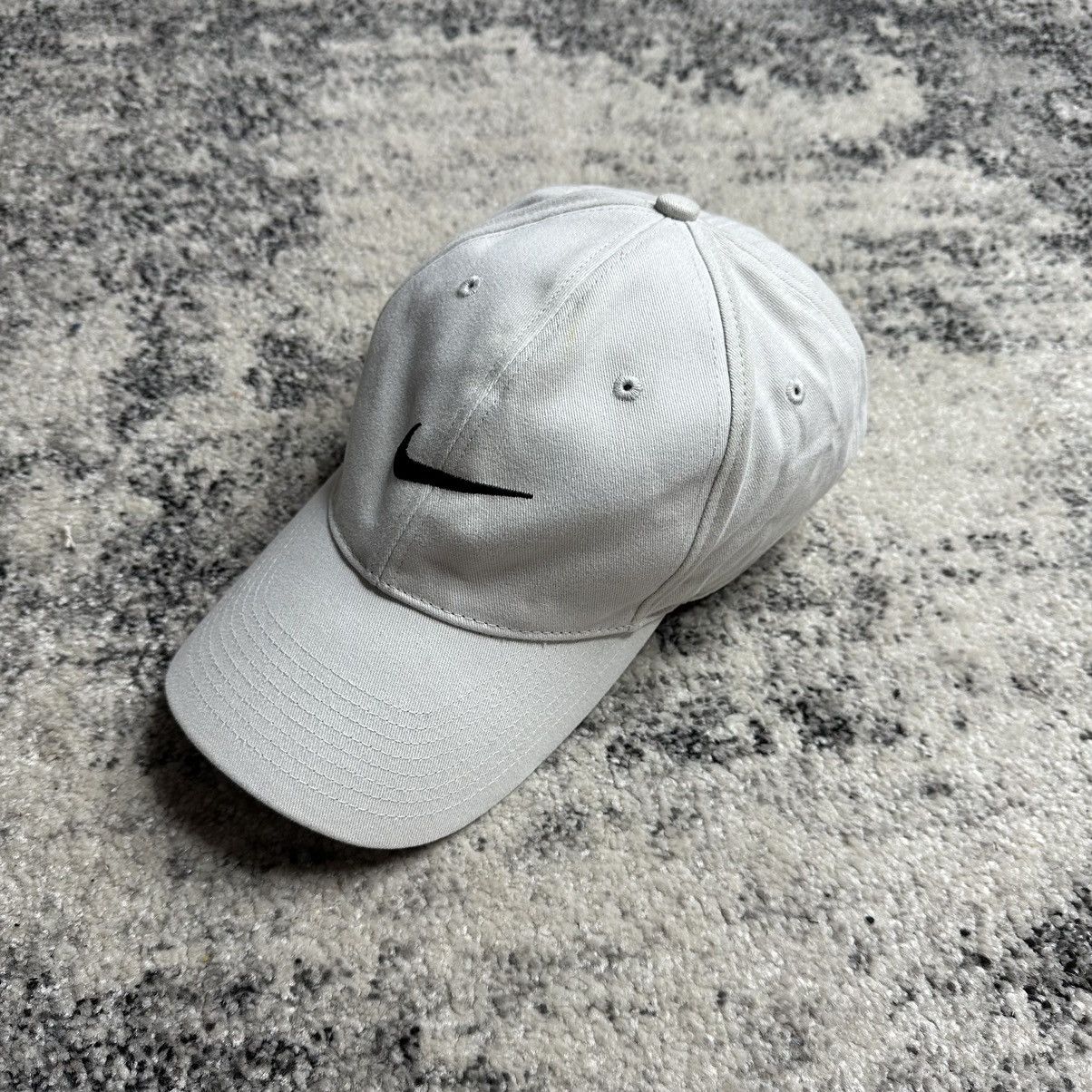 Nike Nike Vintage StreetWear Rare Y2K Cap SnapBack Size ONE SIZE - 1 Thumbnail