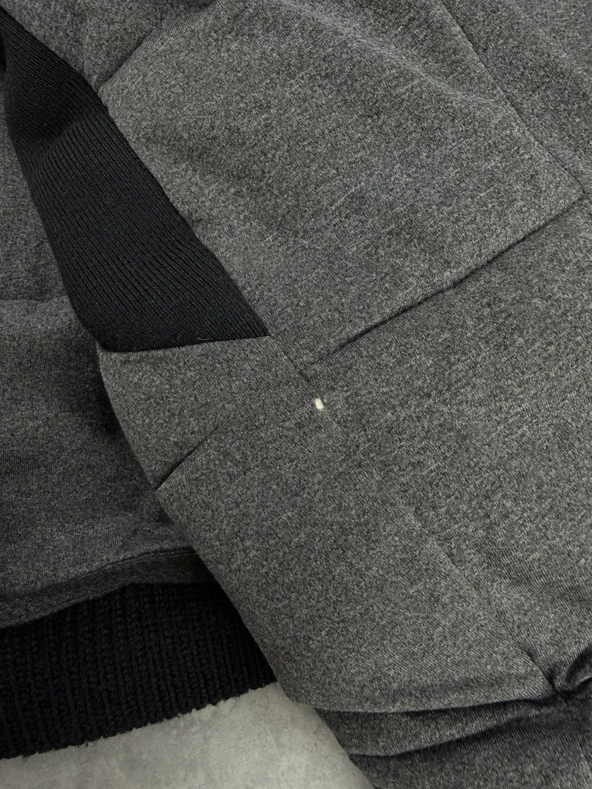 Armani Armani Jeans AJ Grey Hooded Puffer Jacket Size 52 Size US L / EU 52-54 / 3 - 17 Thumbnail