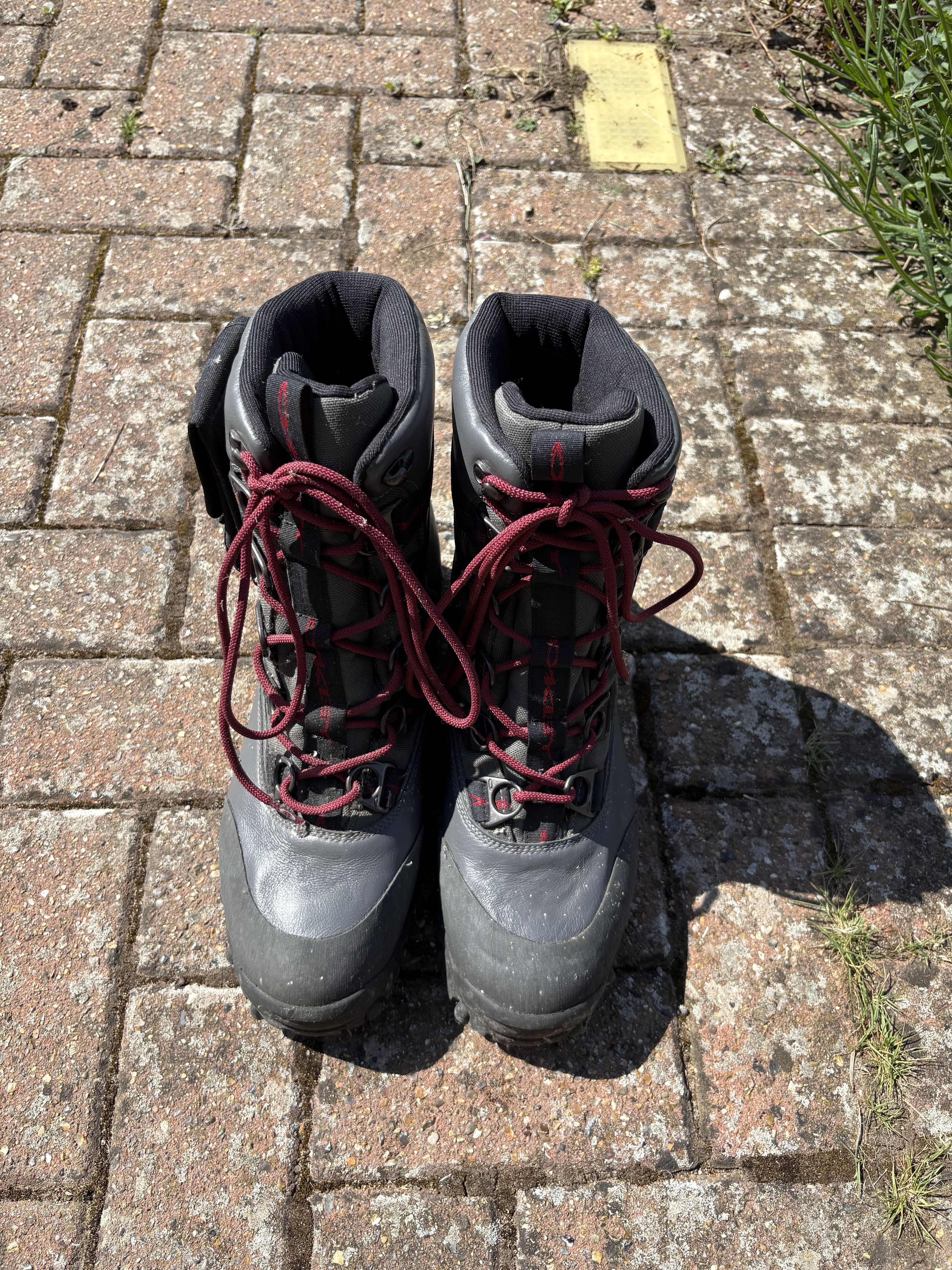 Oakley Oakley Tactical Field Gear Special Forces Winter Boots Size US 11 / EU 44 - 1 Thumbnail