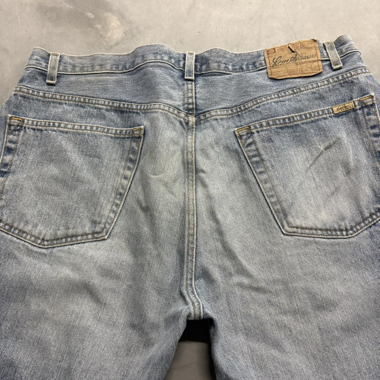 Levi's Crazy Vintage Y2K/2000s Baggy Levis Medium Blue Wash Denim Jeans! Size US 40 / EU 56 - 5 Thumbnail