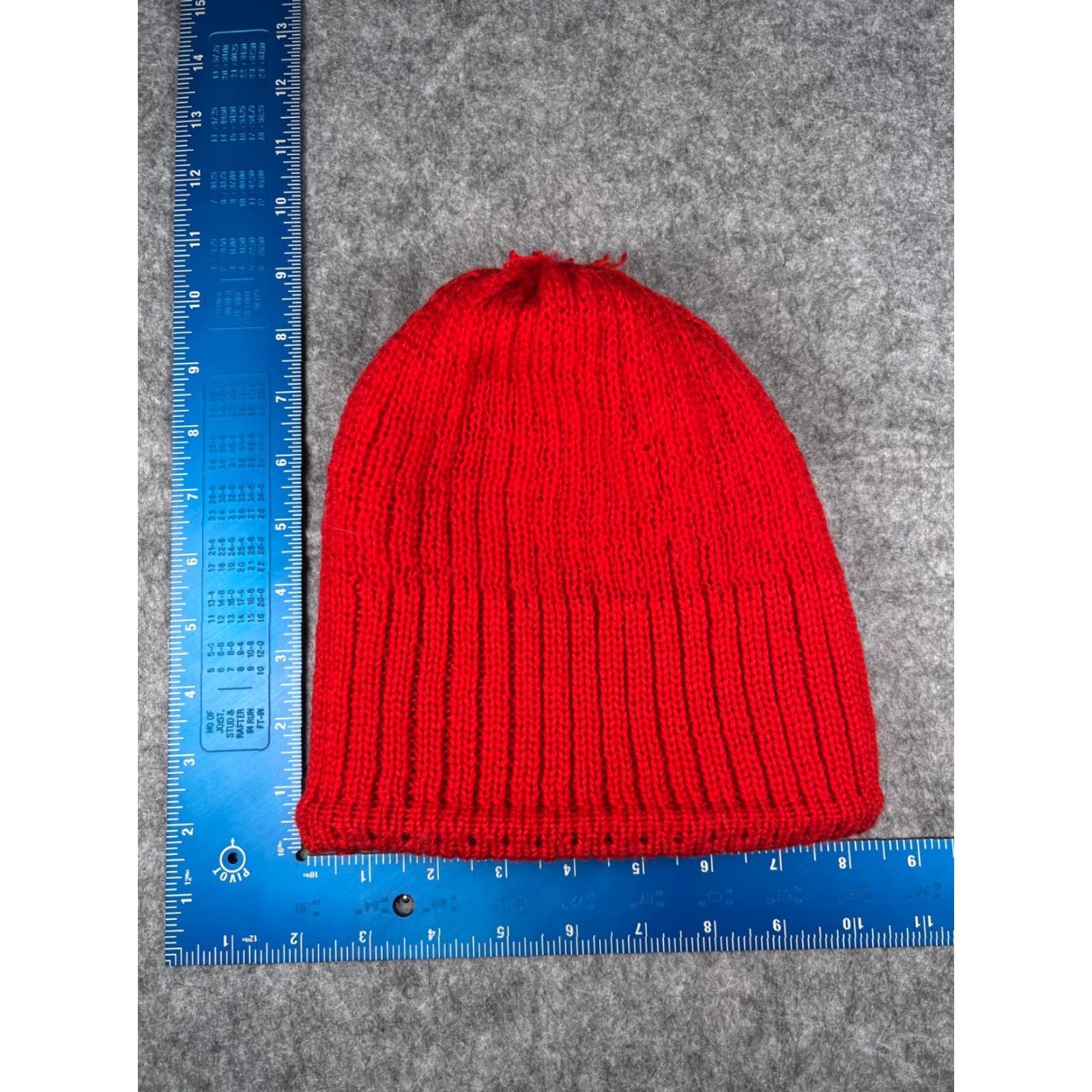 Vintage Womens Flower Beanie Toque Knit Red Acrylic Blend Floral One Size Hat Winter Fall Spring Size ONE SIZE - 4 Thumbnail
