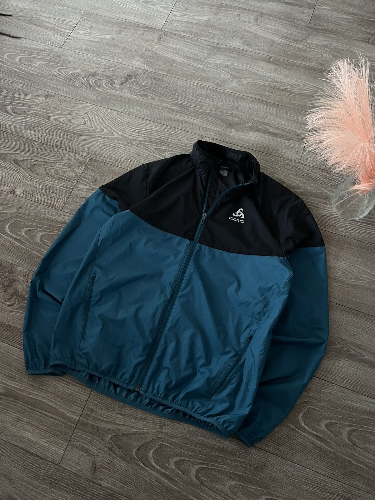Japanese Brand × Odlo ODLO NEW COLLECTION POLYESTER RAIN RUN JACKET‼️ Size US L / EU 52-54 / 3 - 8 Thumbnail
