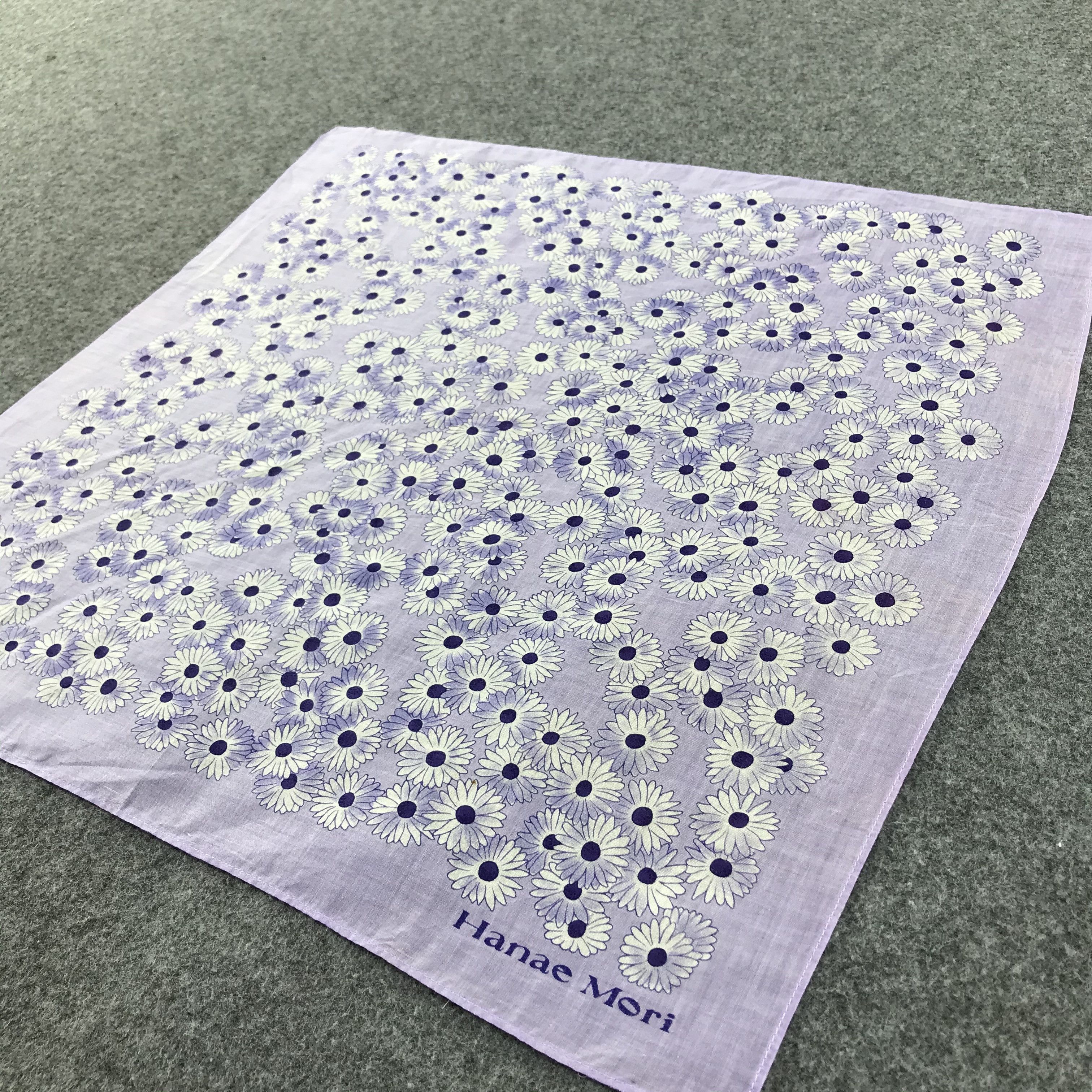 Hanae Mori Hanae Mori Handkerchief Neckerchief Bandana H595 Size ONE SIZE - 5 Thumbnail