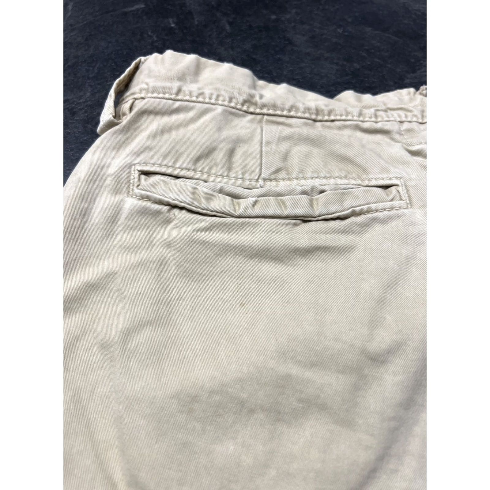 American Eagle Outfitters American Eagle Mens Size 30 Prep Fit Shorts 100% Cotton Cargo Beige Size US 30 / EU 46 - 4 Thumbnail