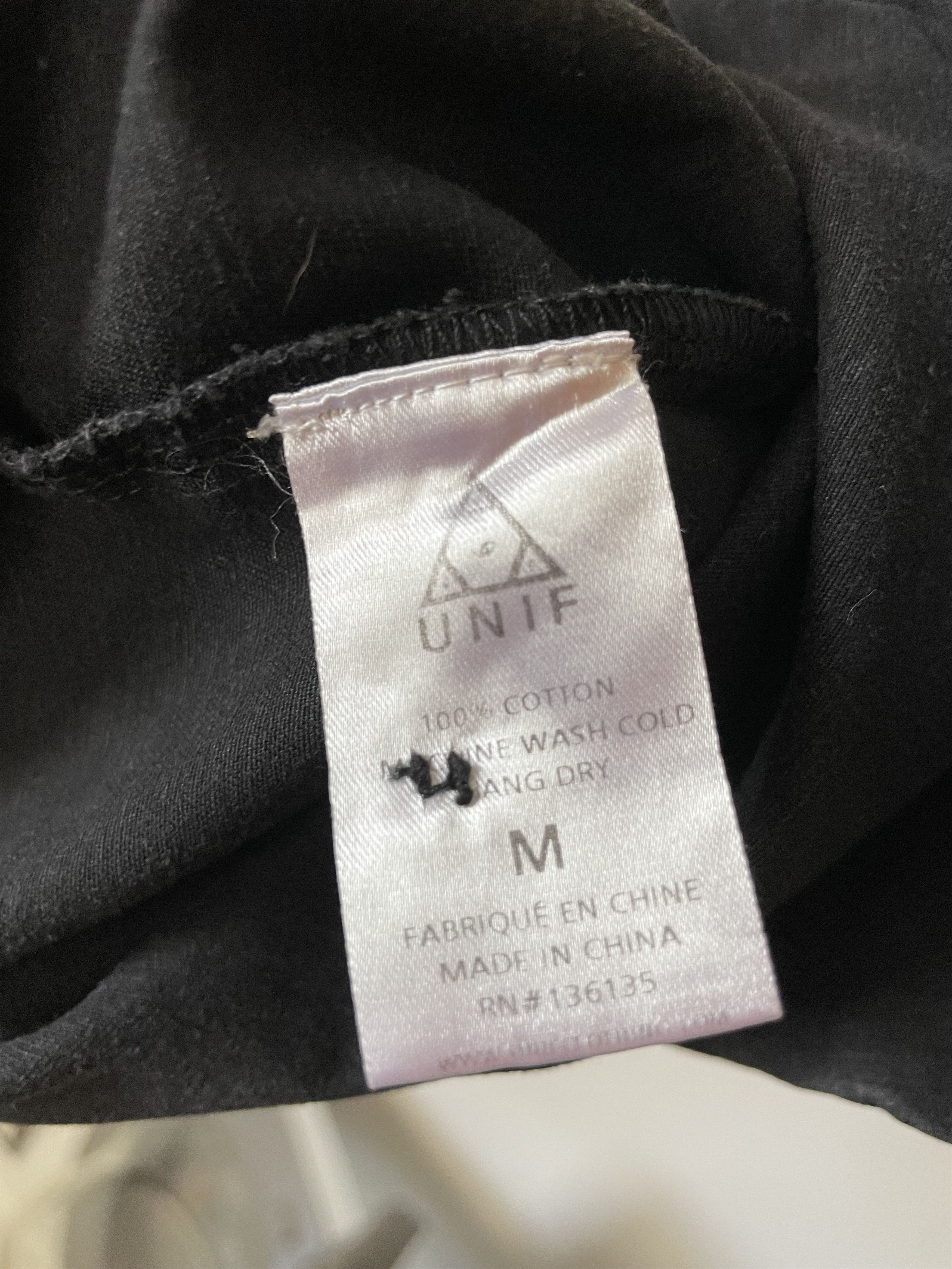 UNIF UNIF Prayer Hands button-up Size US M / EU 48-50 / 2 - 5 Thumbnail