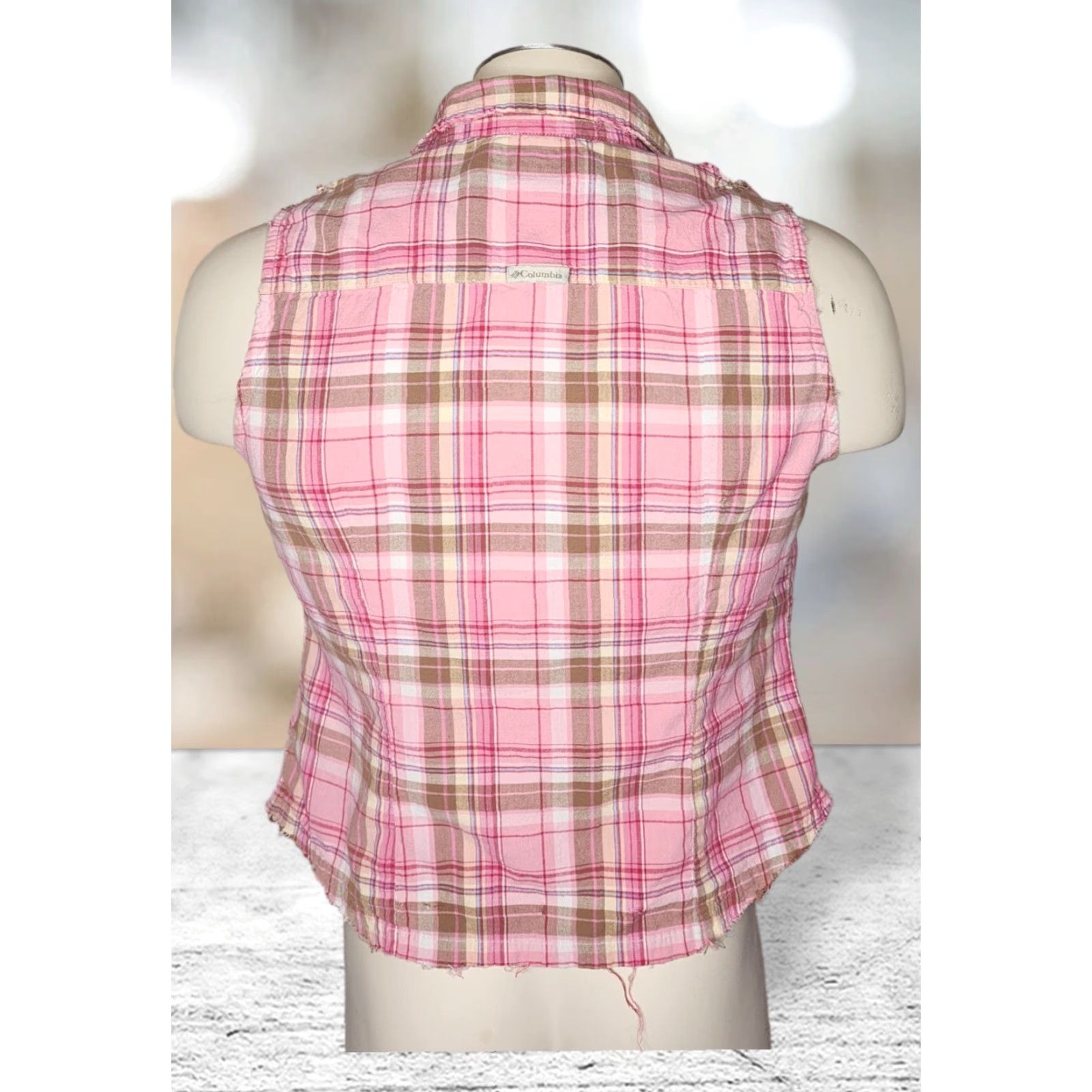 Vintage Womens Coloumbia Button-Up Shirt Pink Plaid Sleeveless Collared 100% Cotton Casual Vintage? Size L / US 10 / IT 46 - 2 Thumbnail