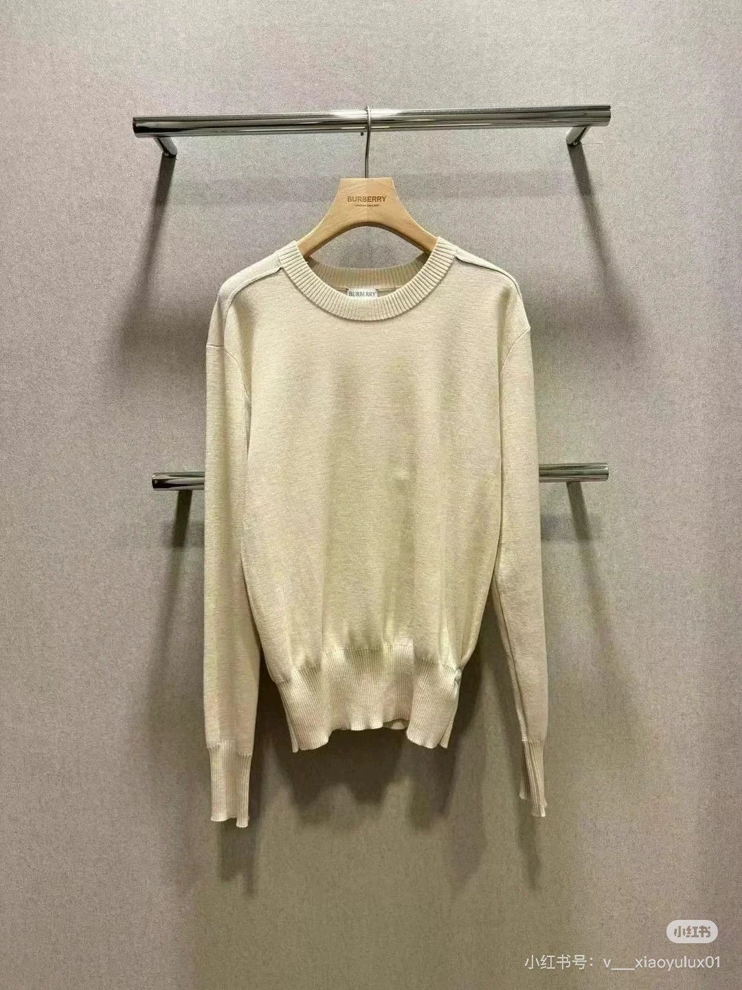 Burberry Burberry Men's Wool Sweater Romania NWT M 8081331 Size US XL / EU 56 / 4 - 2 Thumbnail