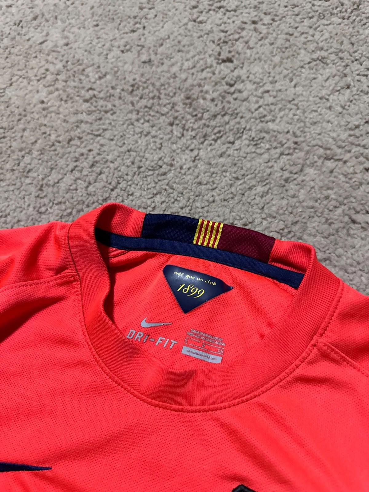 Nike BARCELONA 2014 FOOTBALL SHIRT SOCCER JERSEY NIKE MESSI #10 Size US S / EU 44-46 / 1 - 5 Thumbnail
