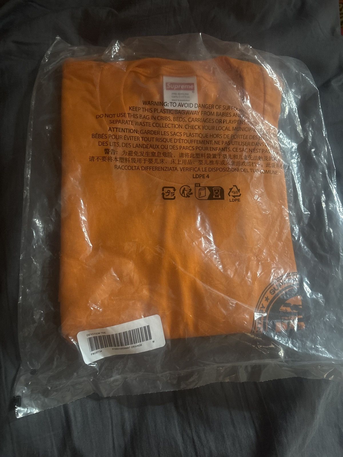 Supreme Supreme Devotion Tee BRAND NEW NEVER WORN!!! Size US M / EU 48-50 / 2 - 3 Thumbnail