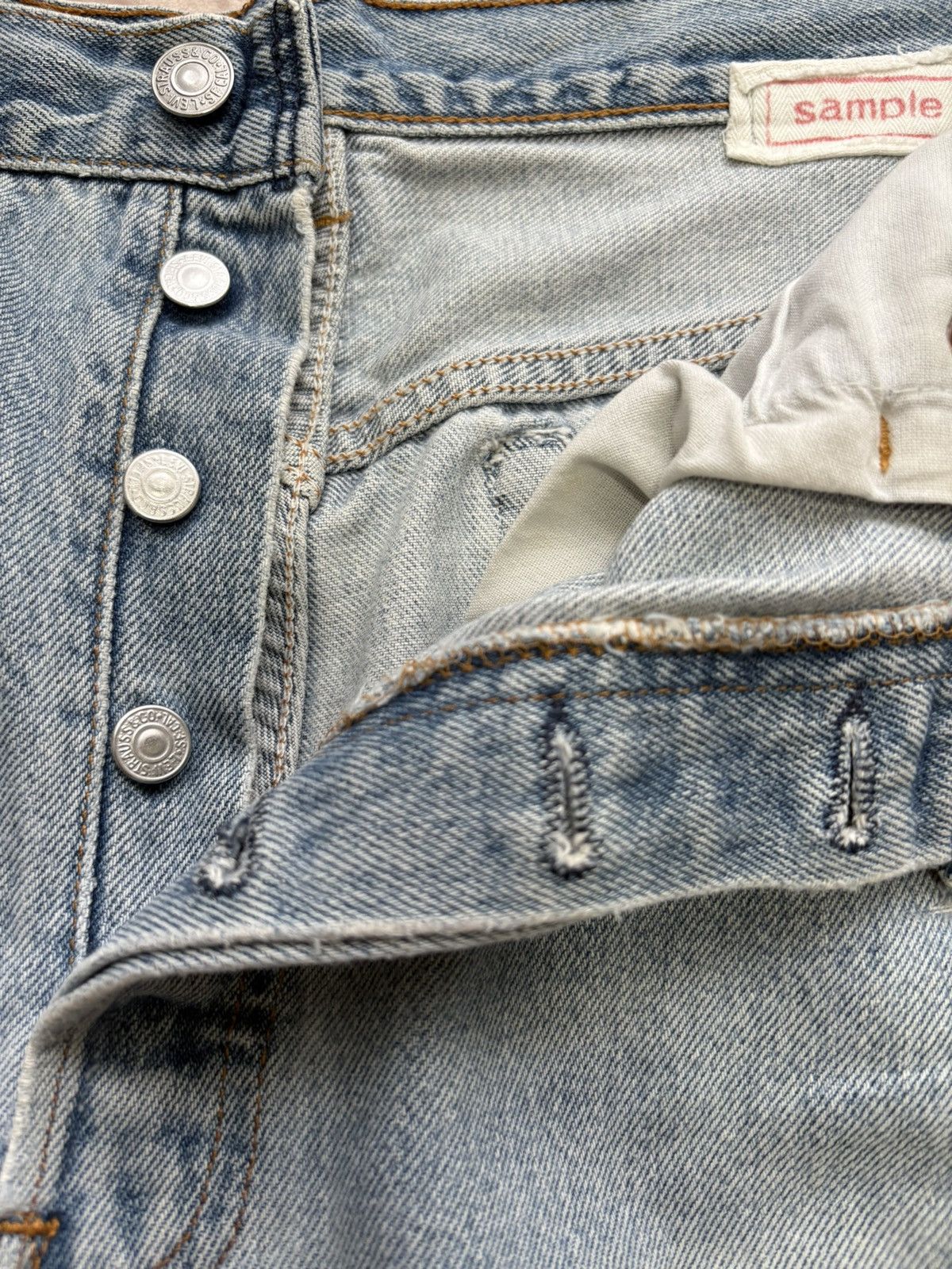 Levi's Vintage Clothing Levis 501XX Distressed Jeans Size US 32 / EU 48 - 9 Thumbnail