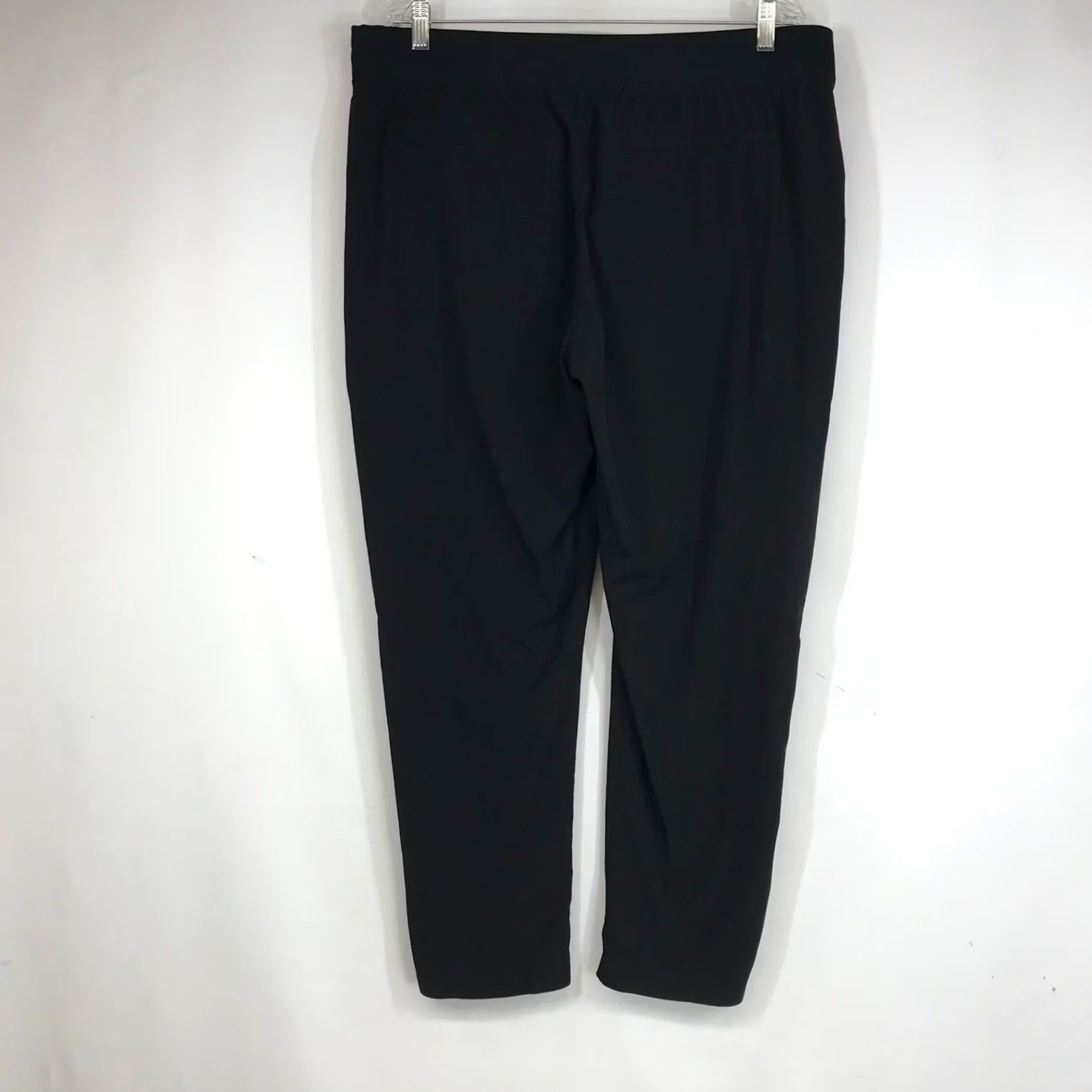 Athleta Athleta La Viva Pants Womens 16 Black Elastic Waist Tapered Leg Pockets Size 38" / US 16 / IT 52 - 4 Thumbnail