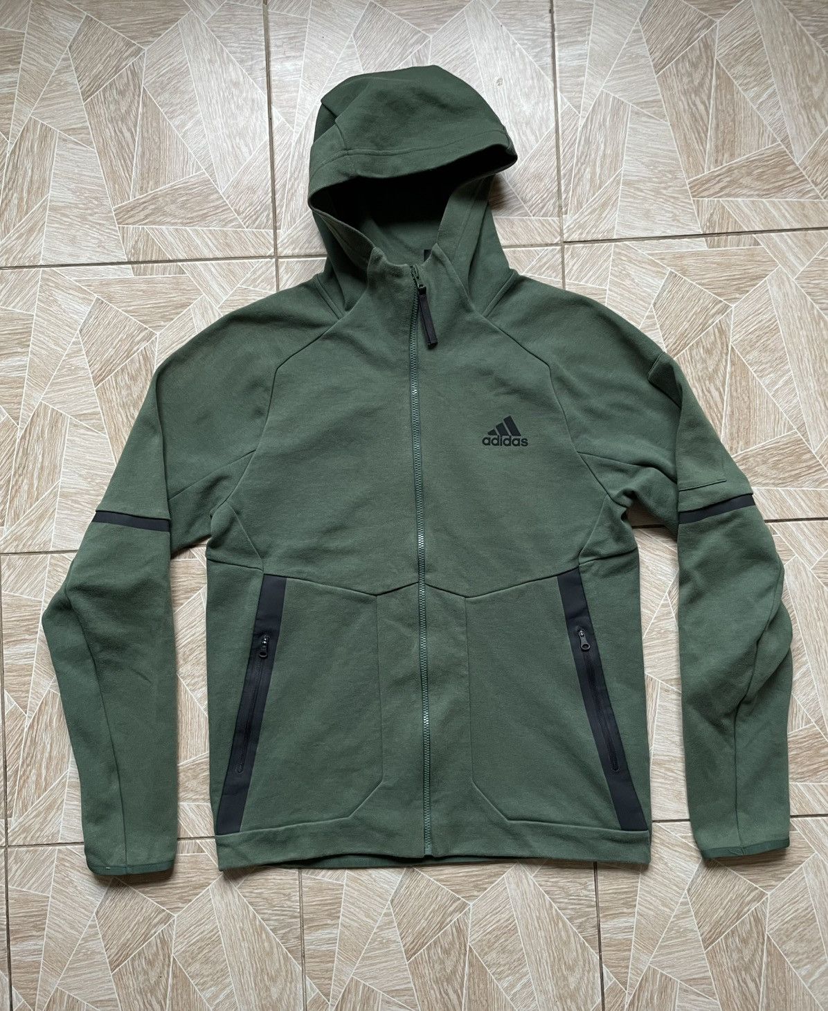 Adidas Rare ADIDAS Designed For Gameday Zip Hoodie M Oxide Green Size US M / EU 48-50 / 2 - 1 Thumbnail