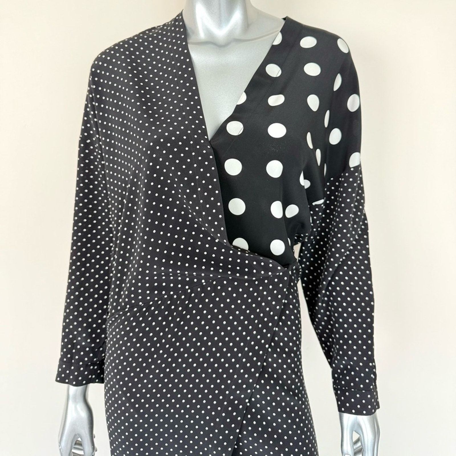 Other NWT!!! Michelle Mason silk women dress size XS retail 1041$ Size XS / US 0-2 / IT 36-38 - 2 Thumbnail