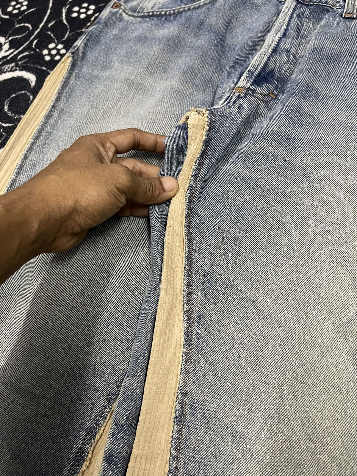 Iceberg 90s ICEBERG JEANS SIDE CORDUROY DESIGN RARE Size US 31 - 8 Thumbnail
