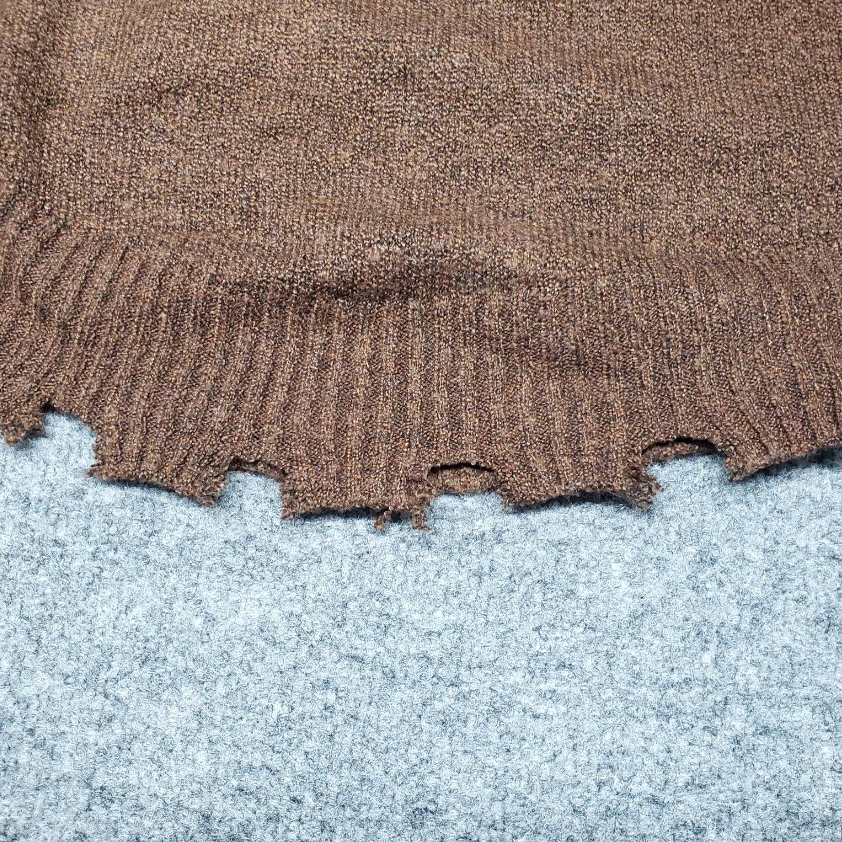 Vintage Rue21 Sweater Womens S Brown Long Sleeve V-Neck Scalloped Hem Pullover New Size S / US 4 / IT 40 - 5 Thumbnail