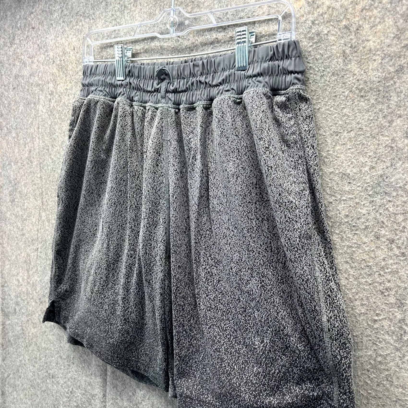 Adidas Adidas Shorts Mens M Gray Athletic Reigning Champ Basketball Lined CE2458 Casual Sportswear Shorts Regular Fit Mid Gray Mens Size US 31 - 2 Thumbnail