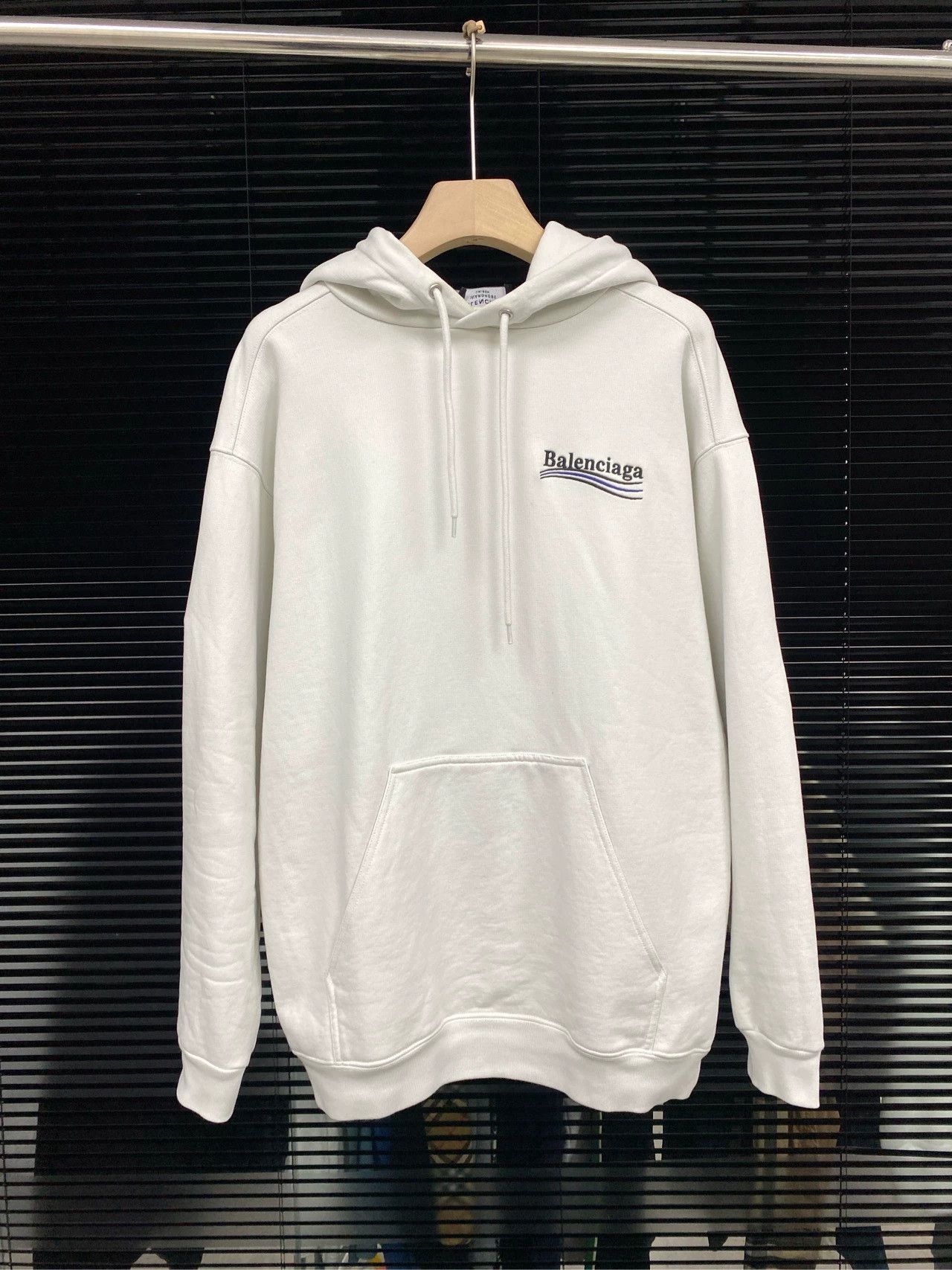 Balenciaga Balenciaga Embroidered Cola Wave Hoodie Size US S / EU 44-46 / 1 - 1 Thumbnail