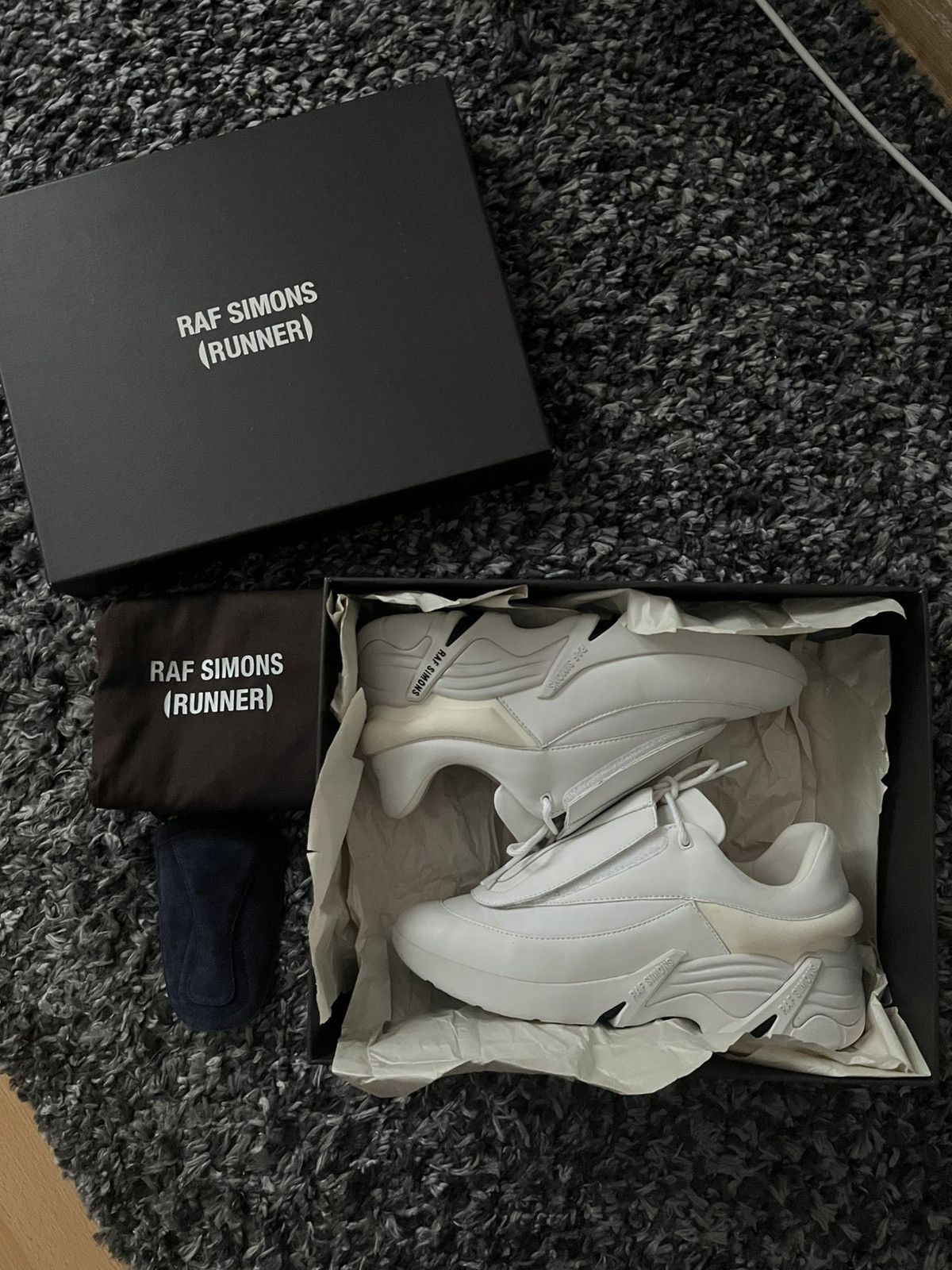 Raf Simons Raf Simons Runner White Antei Size US 7 / EU 40 - 1 Thumbnail