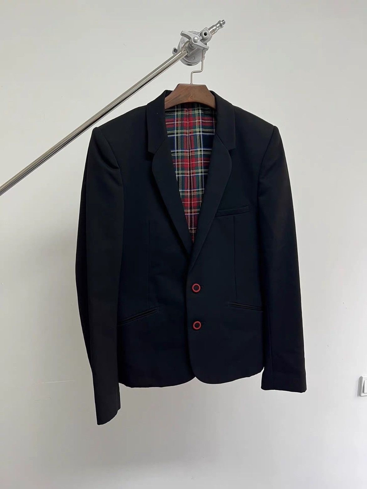 Number (N)ine Sz 2 Number Nine 04SS Red Button Jakcet-2505 Size US M / EU 48-50 / 2 - 2 Thumbnail