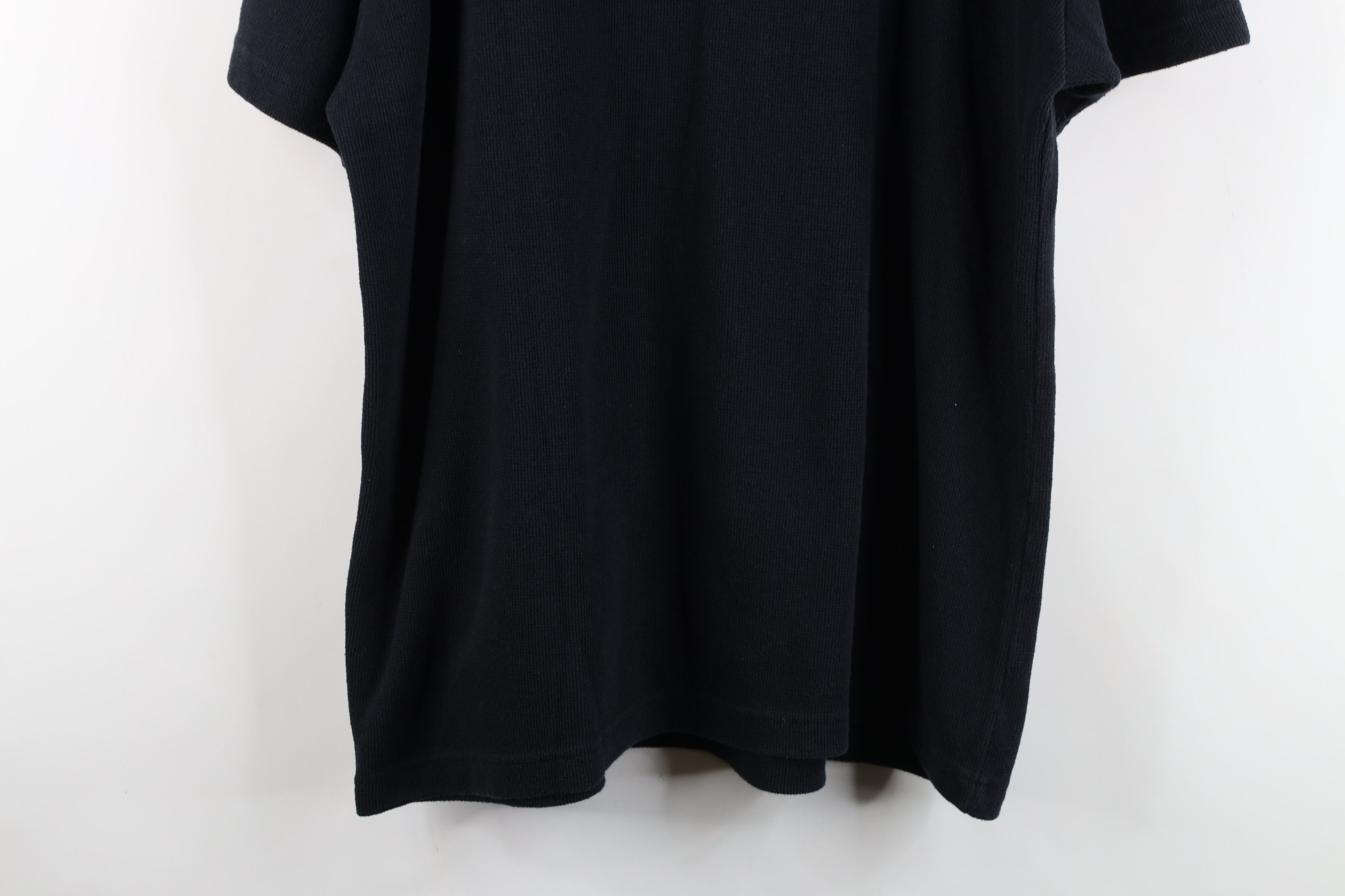 Vintage Vintage 90s Louise Canada Thermal Waffle Knit T-Shirt Black Size US XL / EU 56 / 4 - 14 Thumbnail