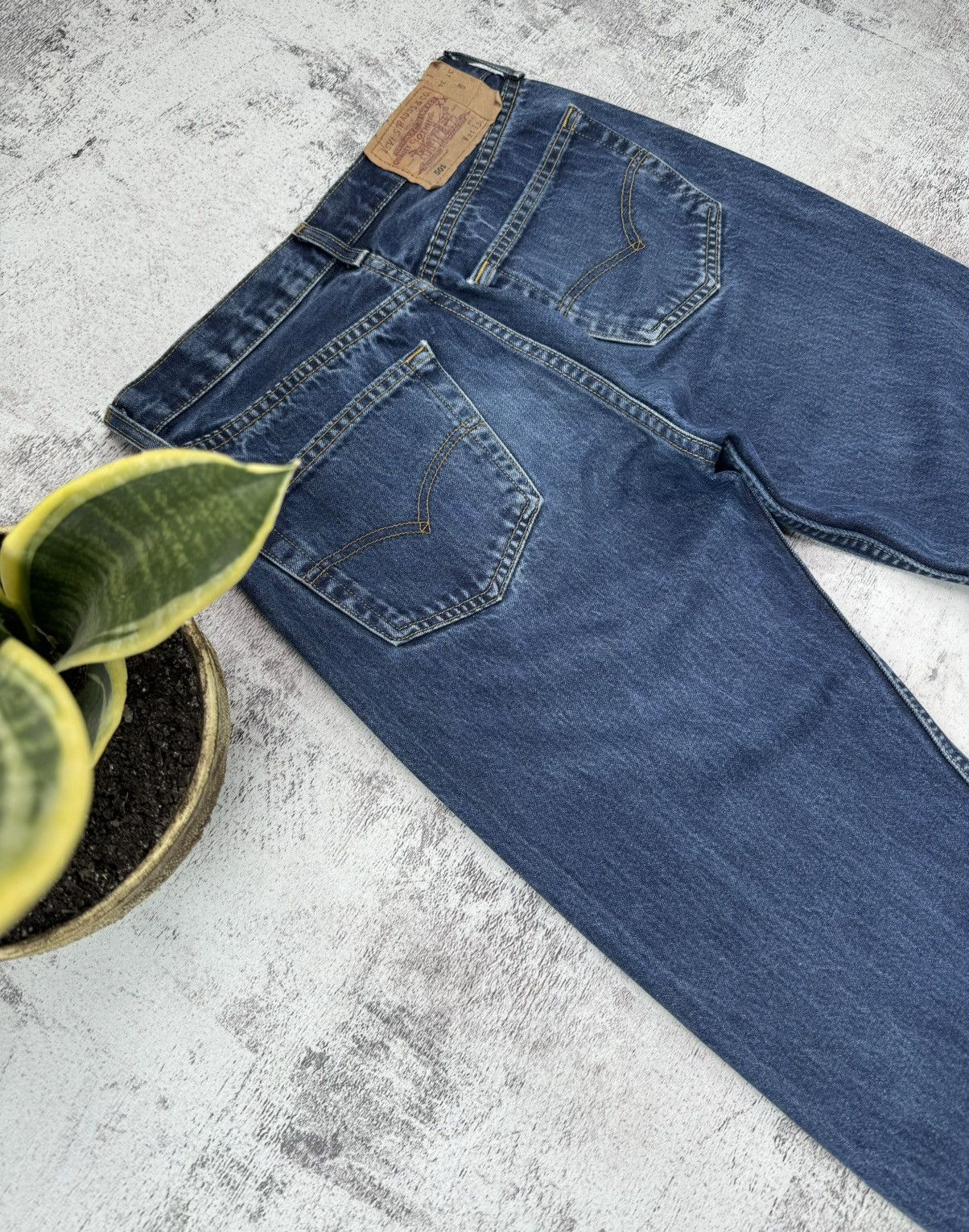 Levi's Vintage 90S Stright Levis 501 Classic Basic USA Denim Jeans Size US 31 - 6 Thumbnail