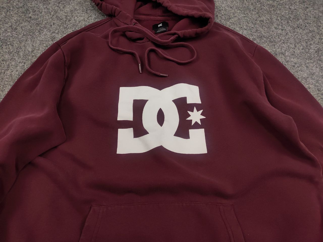 DC Vintage DC Hoodie Big Logo Baggy Burgundy y2k 90s Size US L / EU 52-54 / 3 - 4 Thumbnail