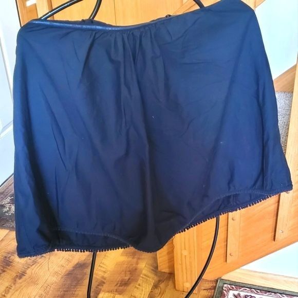 Anthropologie Anthropologie Navy Blue Lined Laced Hem Mini Sz. XL Skirt Size 32" / US 10 / IT 46 - 1 Thumbnail
