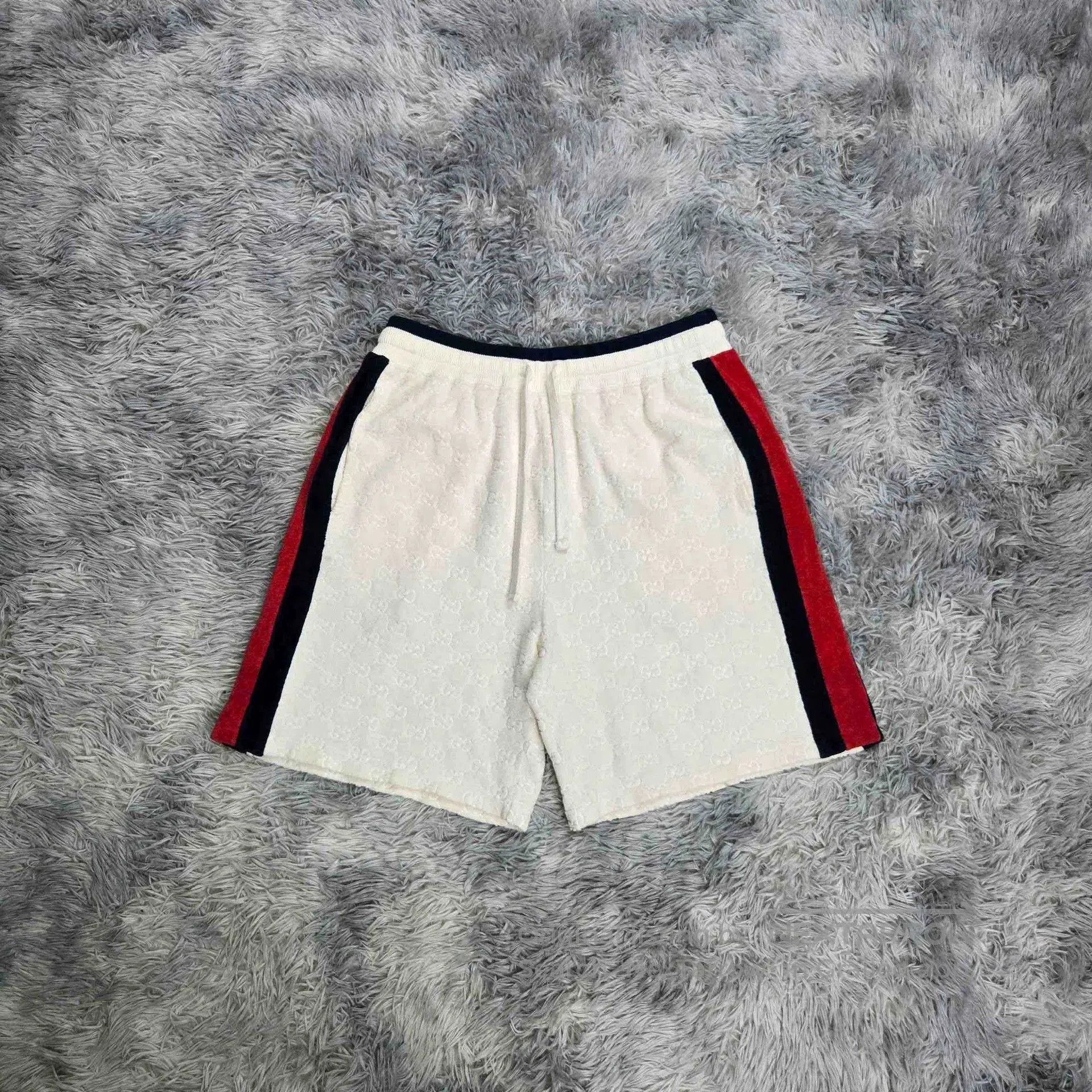 Gucci gucci gg pattern cotton shorts in white. Size US 27 - 1 Thumbnail