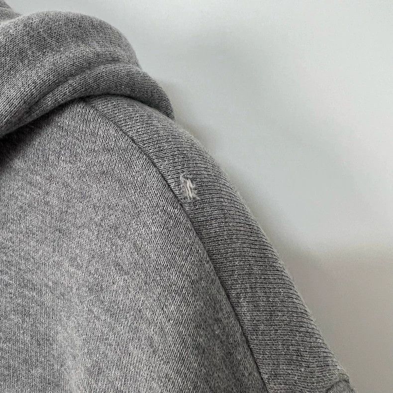Louis Vuitton Louis Vuitton Grey foam logo hooded zip jacket Size US L / EU 52-54 / 3 - 6 Thumbnail