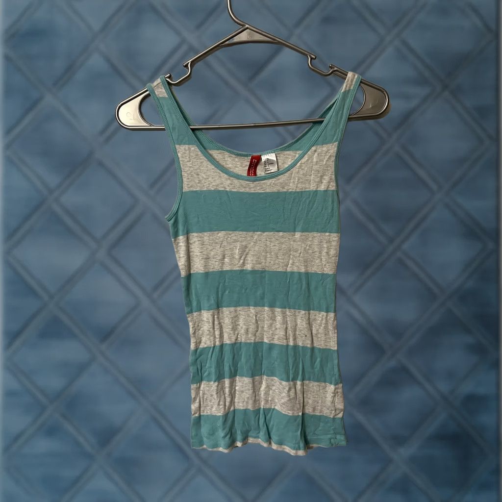 H&M H&M Divided Tank Shirt Women Size 4 Blue Gray Striped Blouse Size S / US 4 / IT 40 - 1 Thumbnail