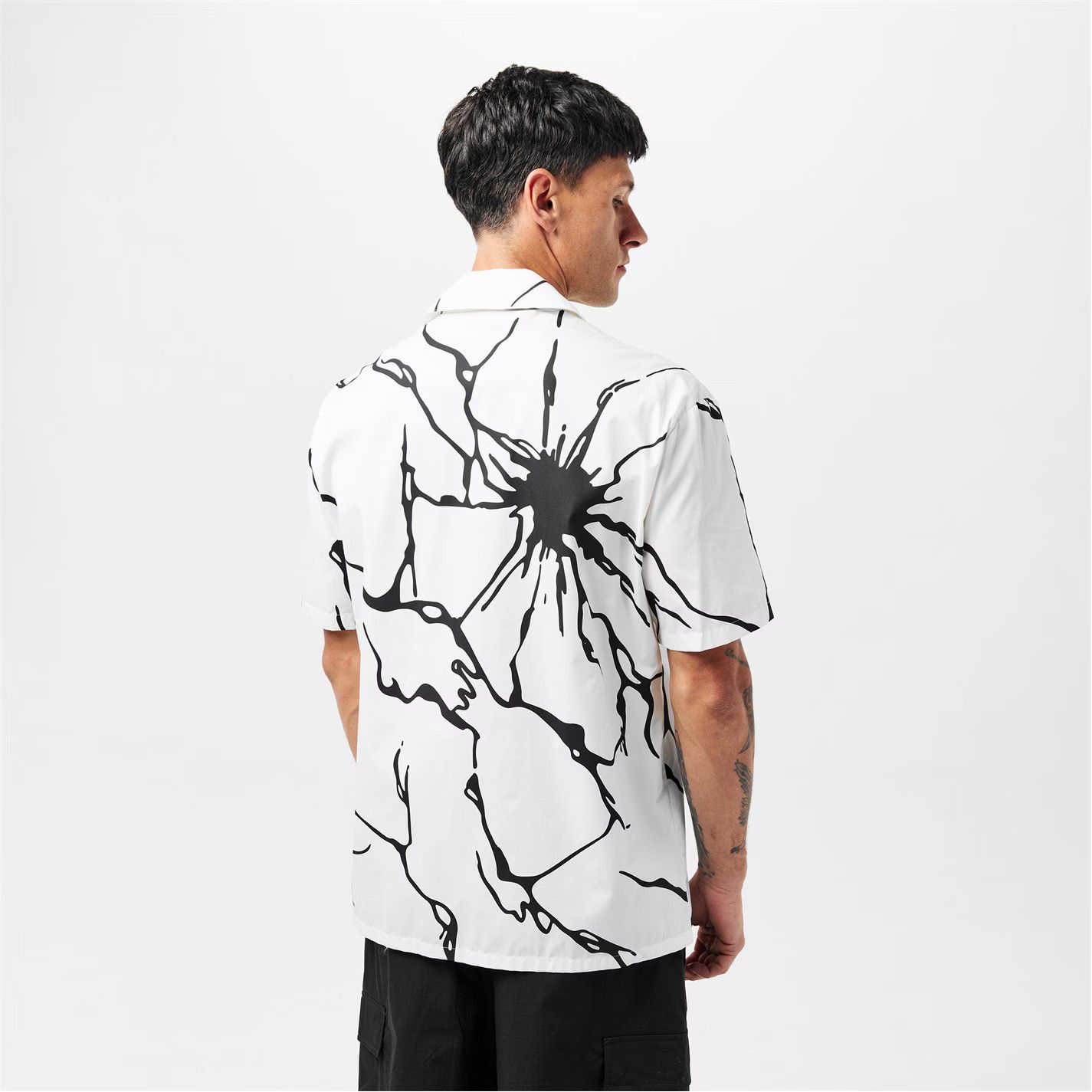 Off-White o1g2r1mq0326 Long Sleeve Shirt in Black/White Size US XS / EU 42 / 0 - 3 Thumbnail