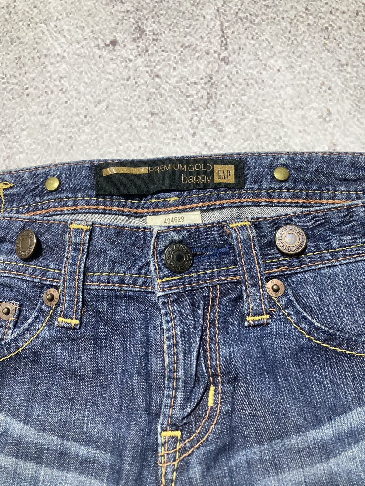 Japanese Brand 🇯🇵 2000s Gap Multi Button Flared Bootcut Faded Jeans Blue Size US 29 - 10 Thumbnail