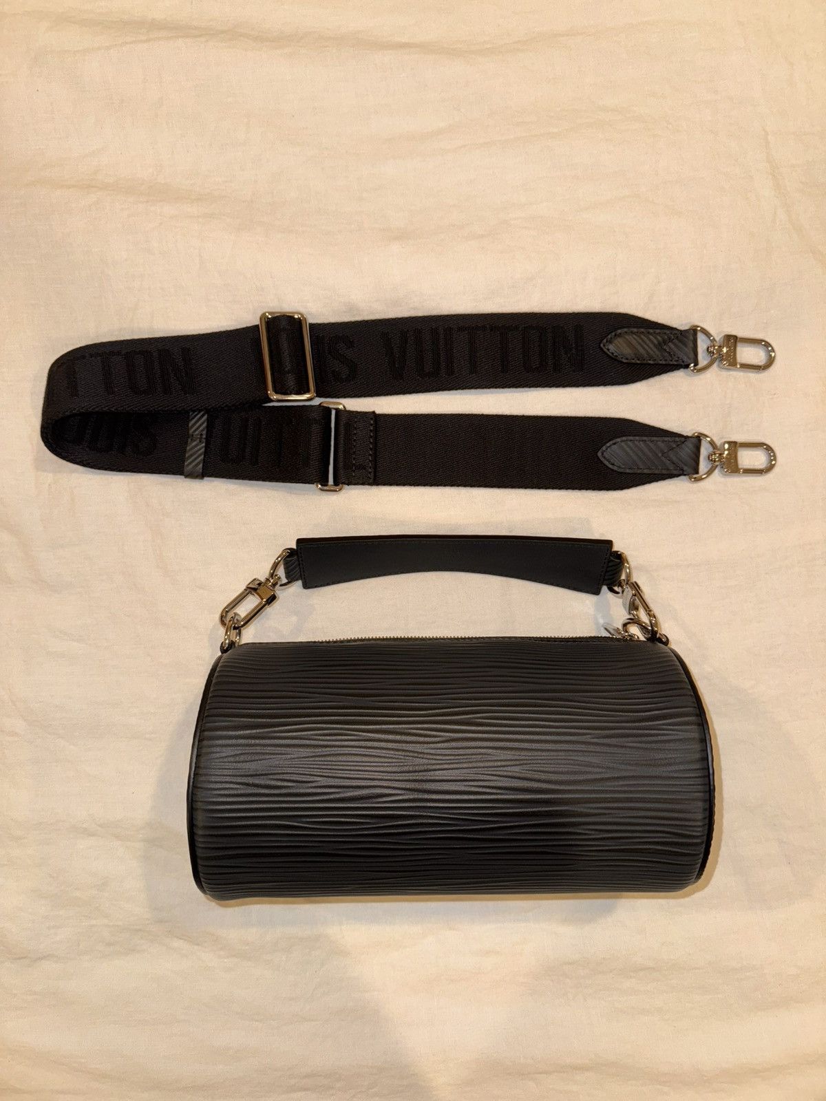 Louis Vuitton Louis Vuitton Soft Polochon PM in Epi XL Leather Black Size ONE SIZE - 9 Thumbnail