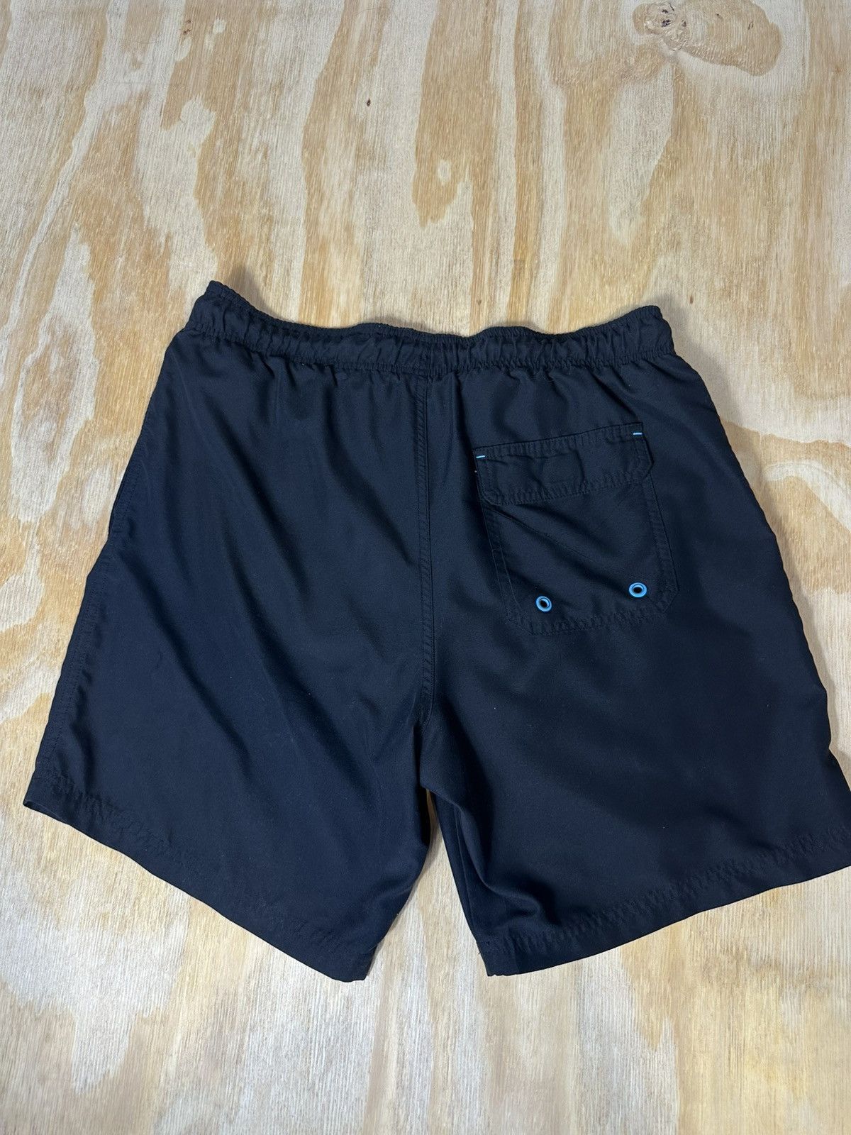 Vintage Men’s Black & Blue Swim Trunks Lined Swimsuit Polyester Size US 32 / EU 48 - 4 Thumbnail