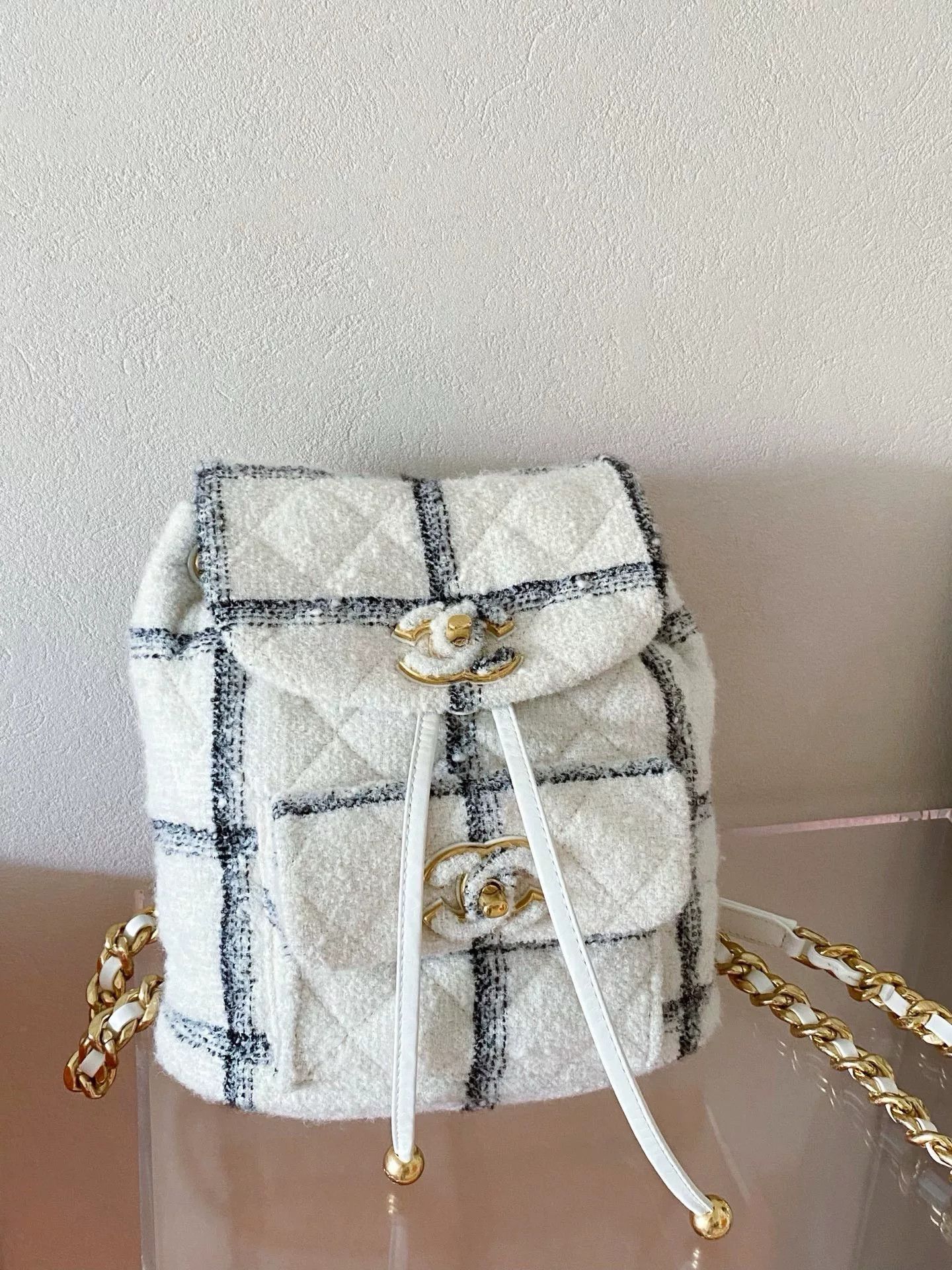 Chanel Pre-loved Bag Very good condition Size ONE SIZE - 1 Thumbnail