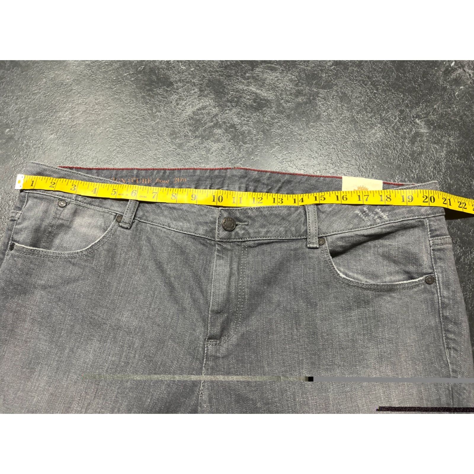 Talbots Talbots Jeans Womans 20W Gray Denim Stretch Straight High Rise 33.5in Inseam Plus Size Jeans Womens Regular/Plus Size Size 42" / US 20 - 6 Thumbnail