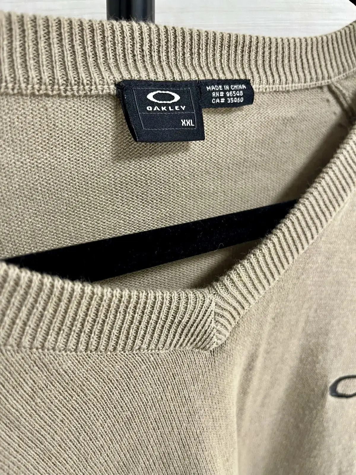 Oakley × Vintage Vintage Oakley V-Neck Sweater XL Beige Pullover Knit Jumper Size US XXL / EU 58 / 5 - 3 Thumbnail