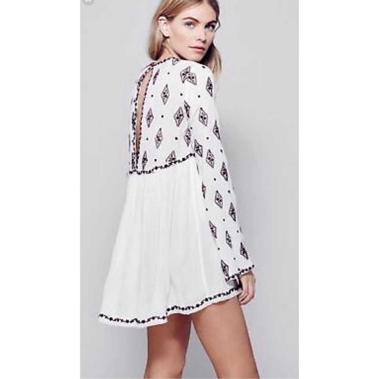 Free People Free People Diamond Embroidered Deep V Top Mini Dress size S Size S / US 4 / IT 40 - 6 Thumbnail
