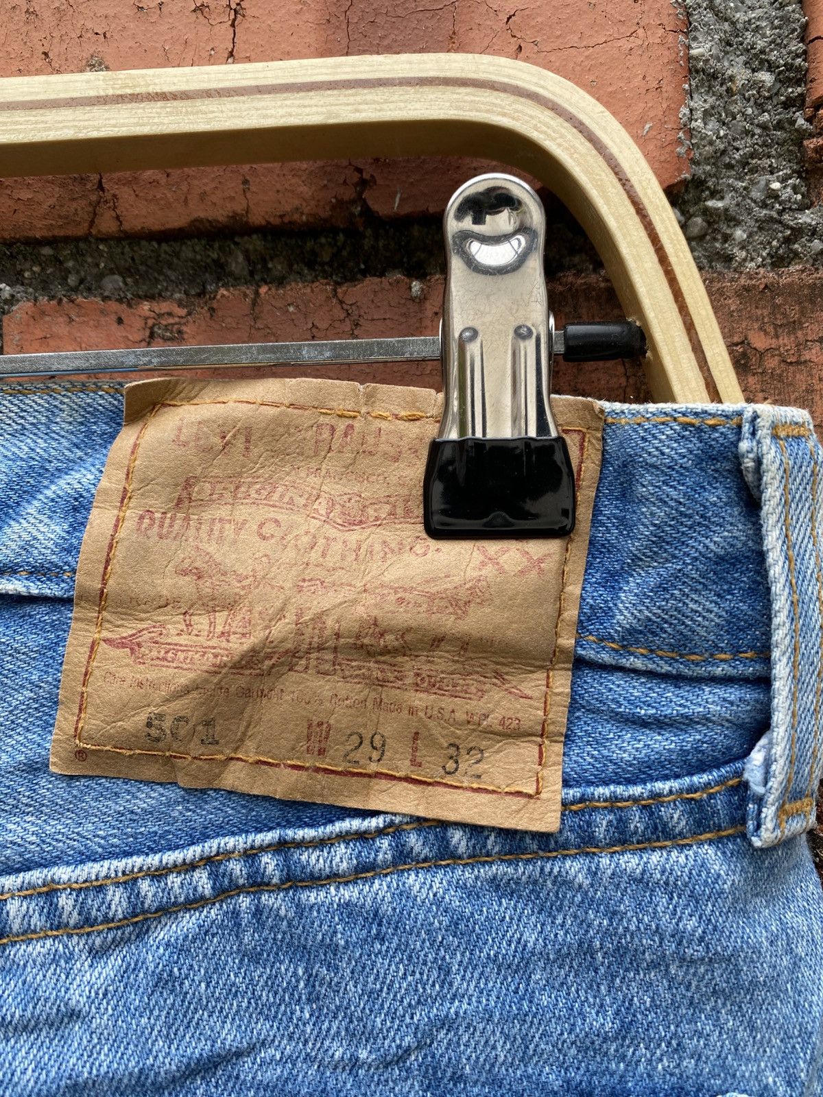 Levi's Vintage Clothing W30x31 Vintage levi's 501 made in USA 90s faded Size US 30 / EU 46 - 6 Thumbnail