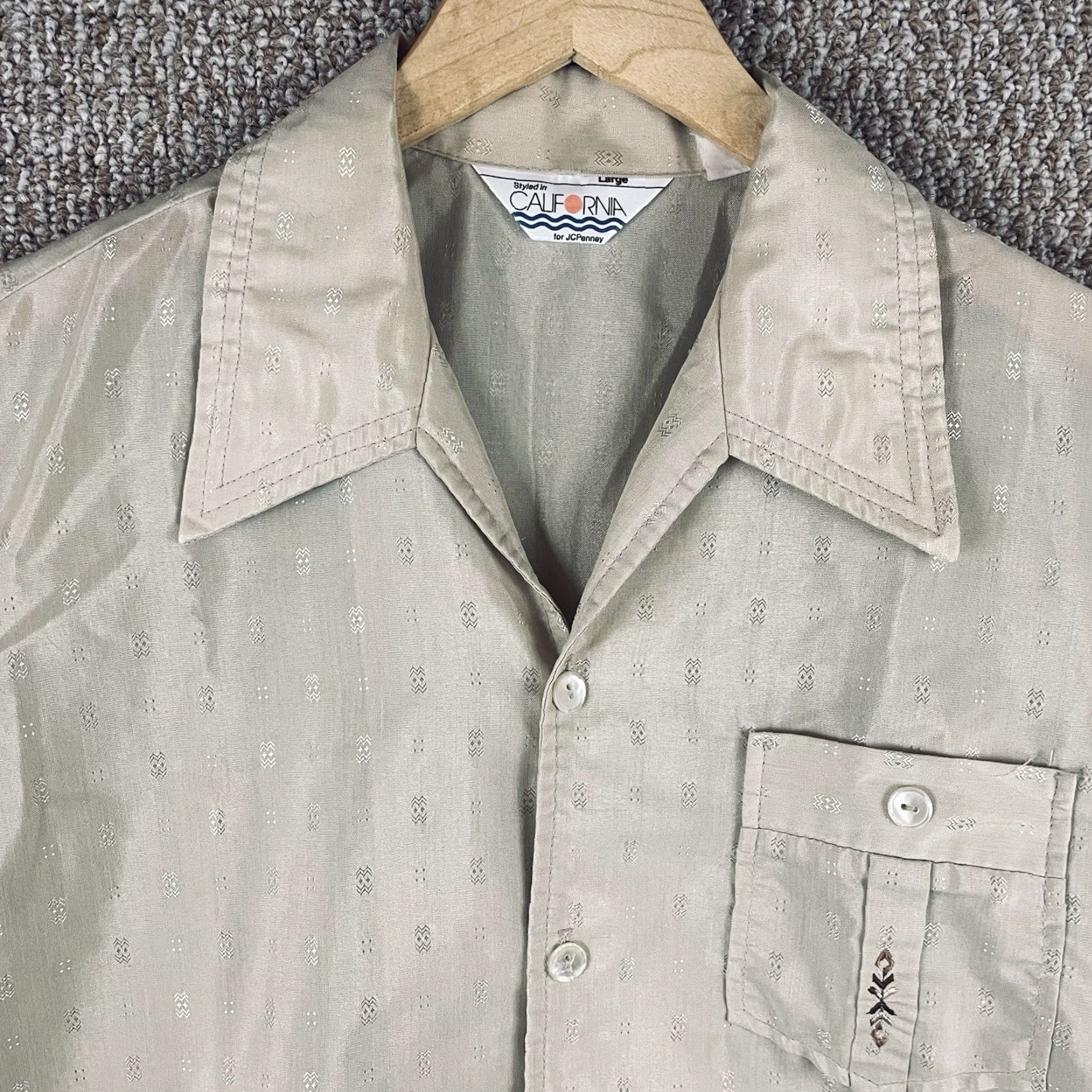 Vintage VINTAGE TownCraft Shirt Mens Large Dagger Embroidery Geometric Hippie 60s 70s Penneys AA17 Beige Brown Button-Up Size US L / EU 52-54 / 3 - 5 Thumbnail