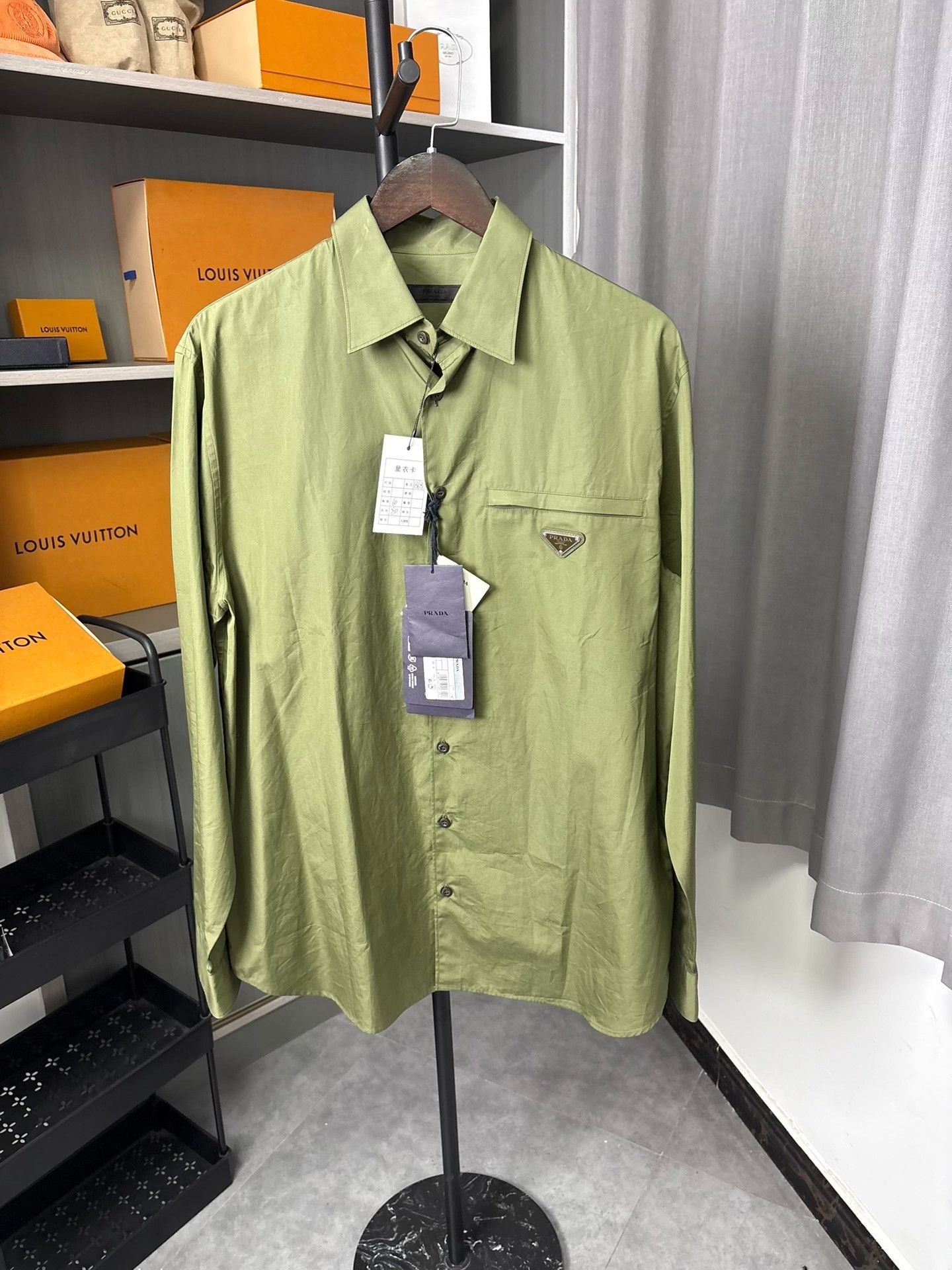 Prada Prada Green Shirt M Men Size US M / EU 48-50 / 2 - 1 Thumbnail