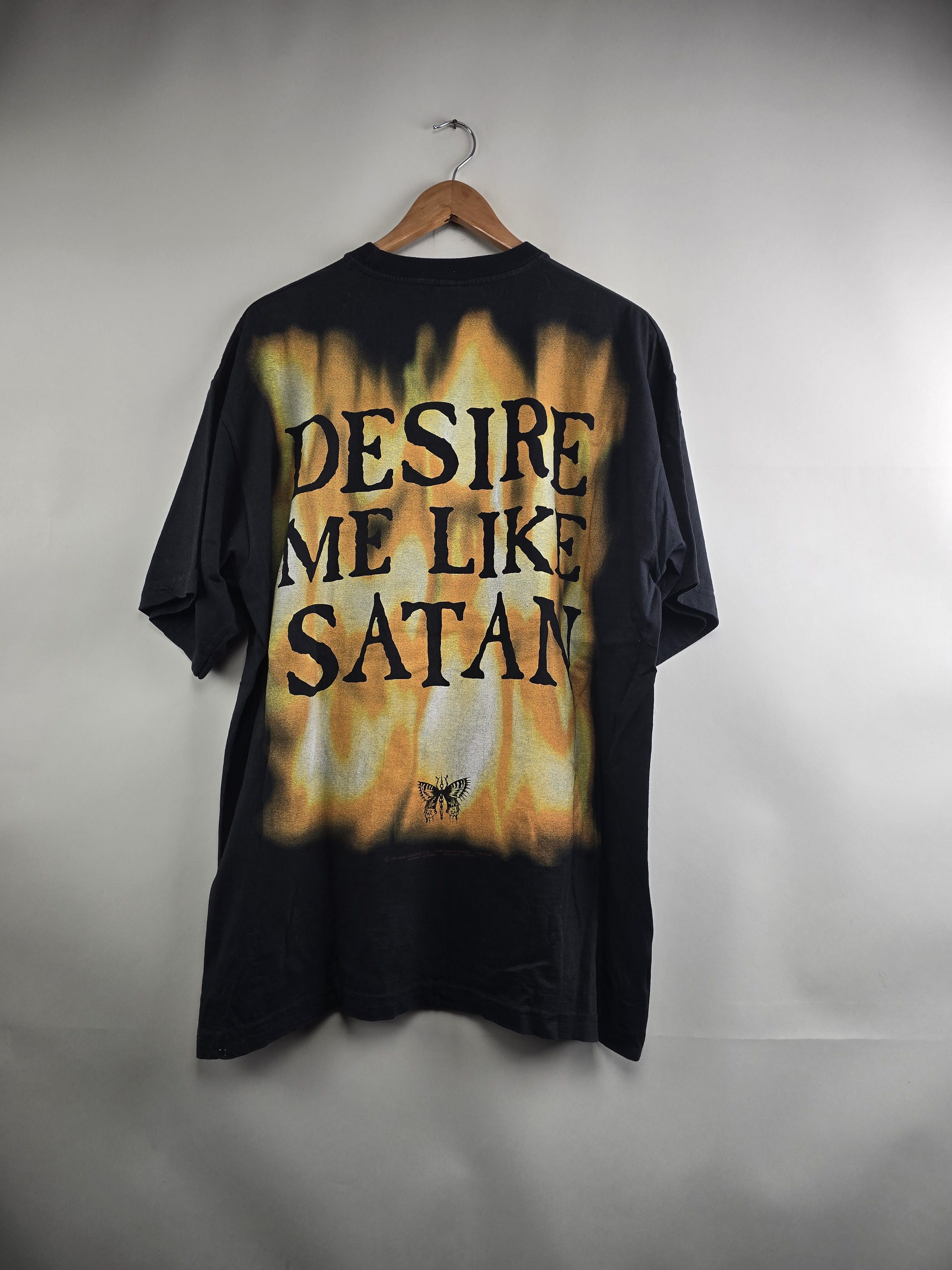 Band Tees × Vintage 1997 Cradle of Filth Desire me like satan XL 24" 31" Size US XL / EU 56 / 4 - 5 Thumbnail