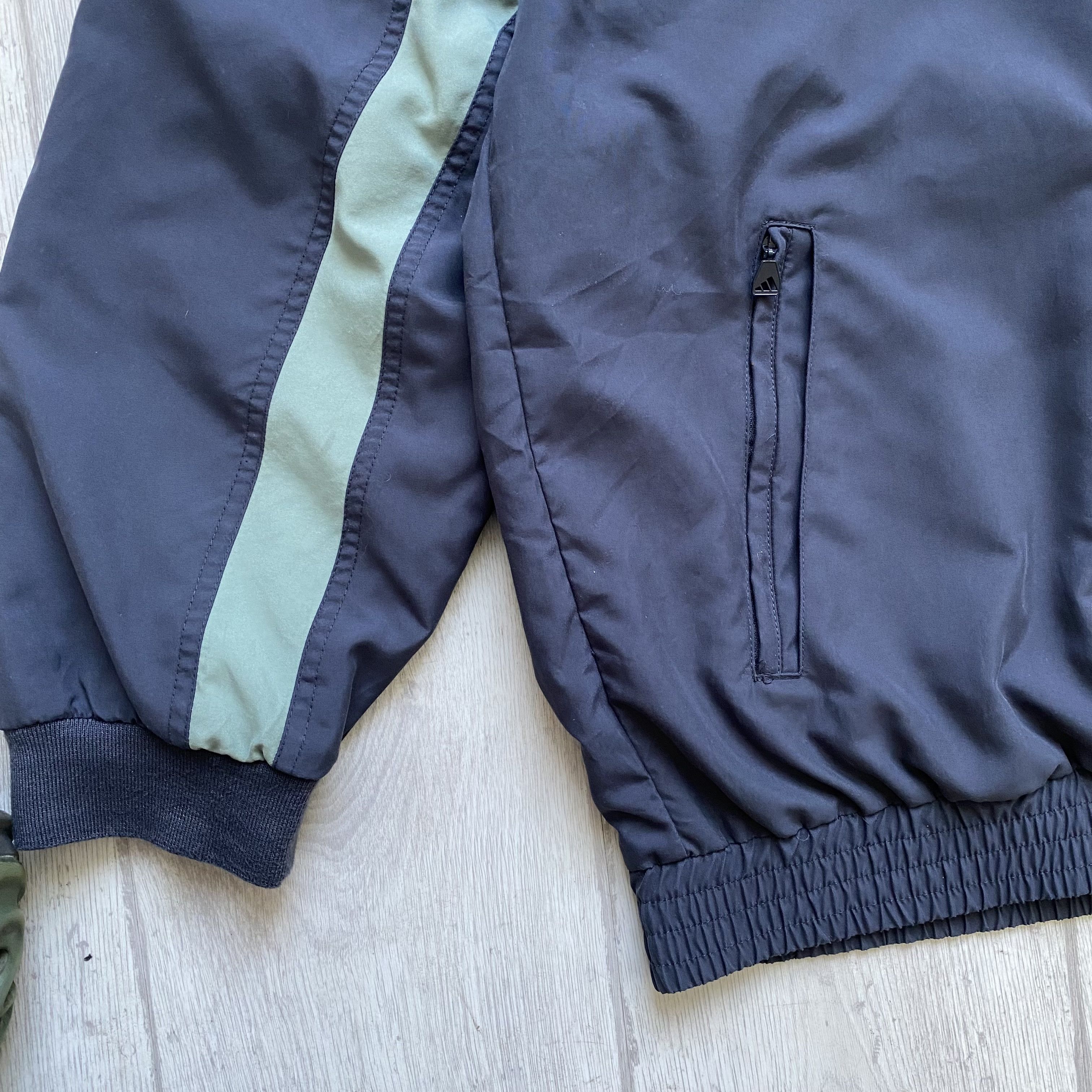 Vintage 90s Adidas Nylon track jacket retro sportwear