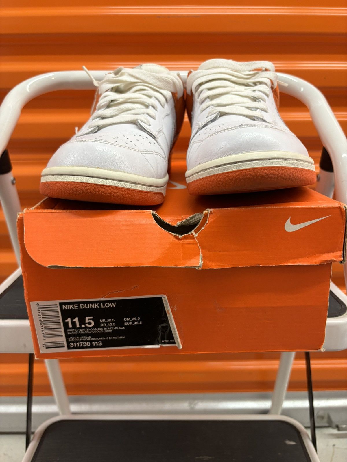 Nike × Vintage ***FINAL DROP*** RARE 2008 NIKE DUNK LOW LEATHER 11.5 Size US 11.5 / EU 44-45 - 2 Thumbnail