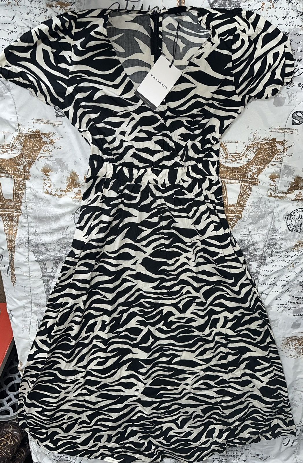 WhoWhat What Wear XS Zebra Print Faux Wrap Dress Puff Sleeve w Tags Size XS / US 0-2 / IT 36-38 - 1 Thumbnail